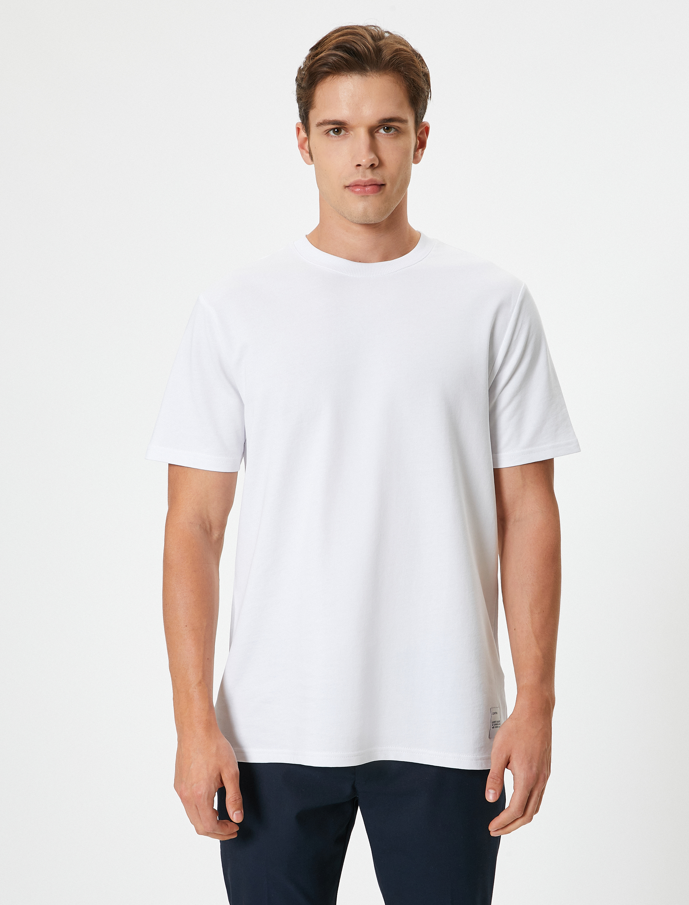   Pamuklu Bisiklet Yaka Etiket Detaylı Kısa Kollu Basic Tişört