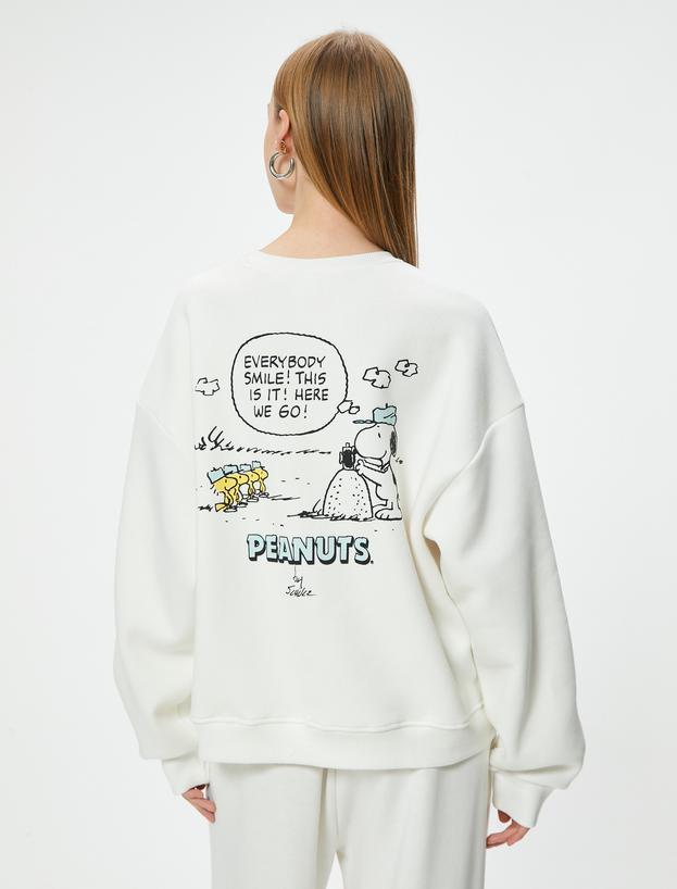 Snoopy Oversize Sweatshirt Lisanslı Baskılı Bisiklet Yaka_3