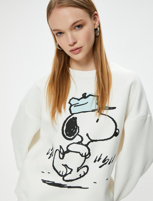 Snoopy Oversize Sweatshirt Lisanslı Baskılı Bisiklet Yaka_1