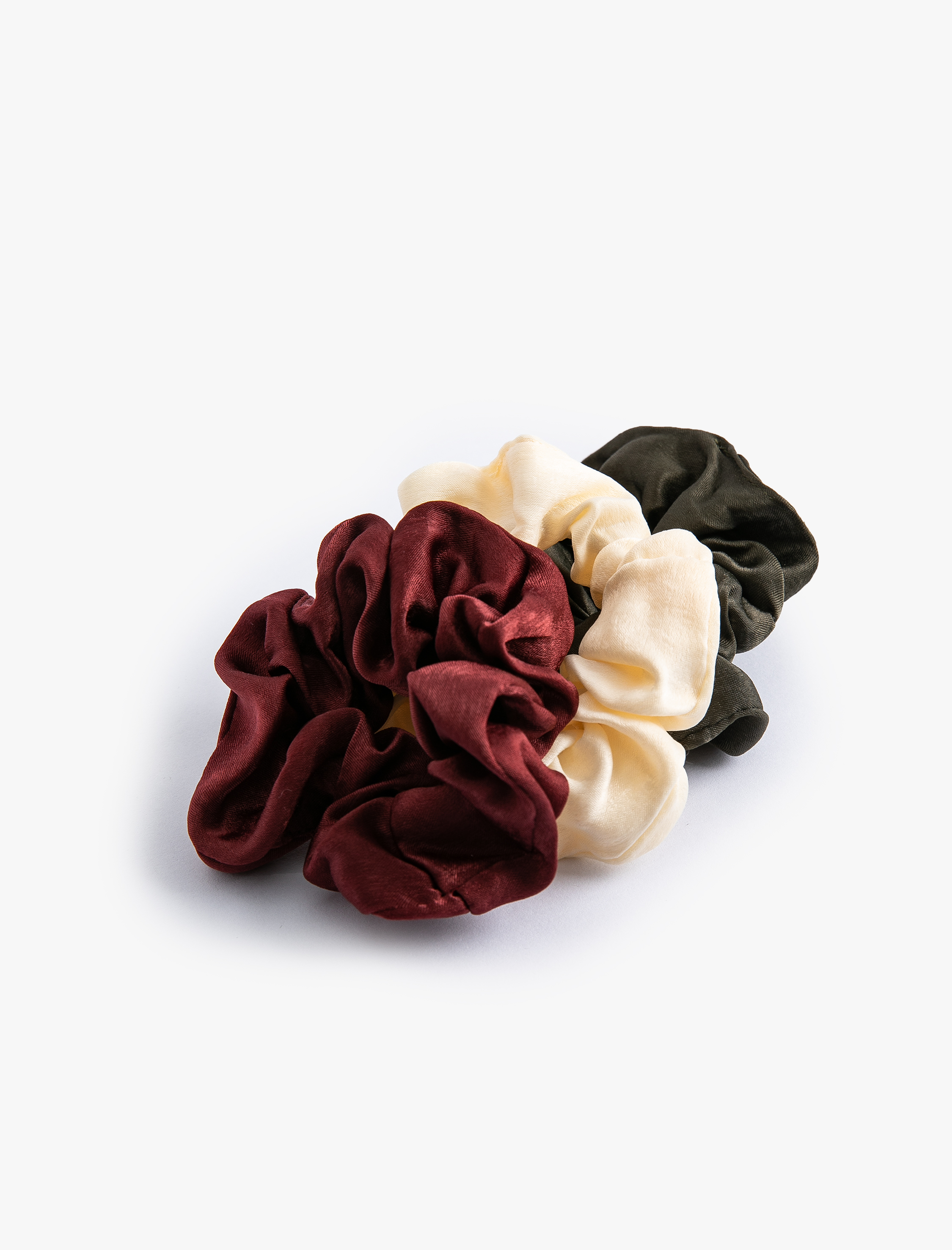  Kadın 3'lü Lastik Toka Seti