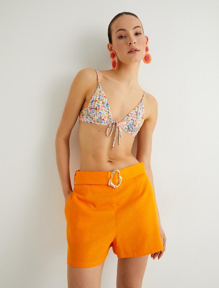  Koton X Sibil Çetinkaya - Keten Karışımlı Kısa Şort Kemer Detaylı Cepli