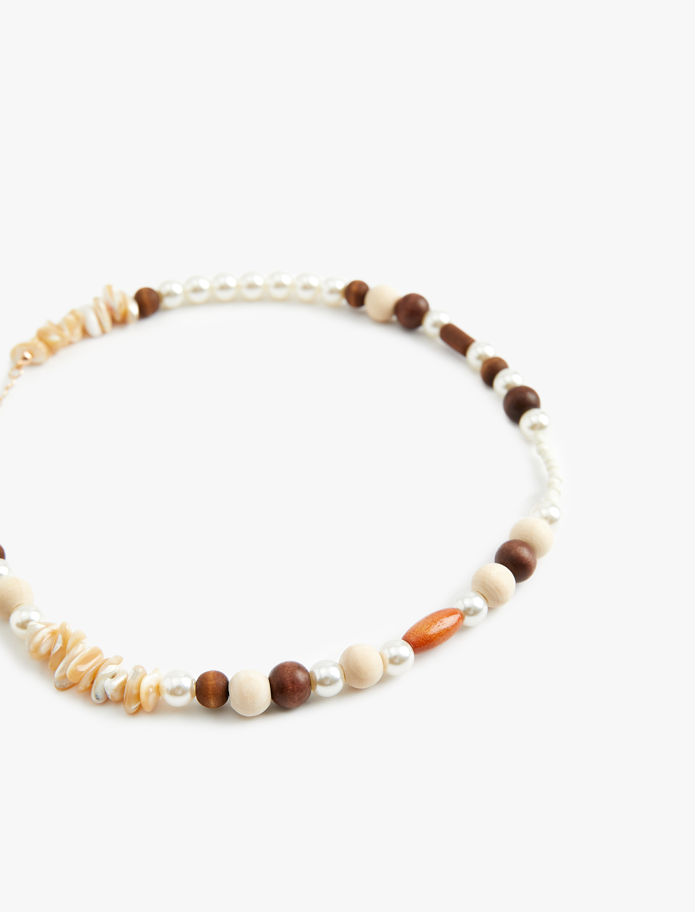  Kadın İnci ve Ahşap Boncuklu Kolye