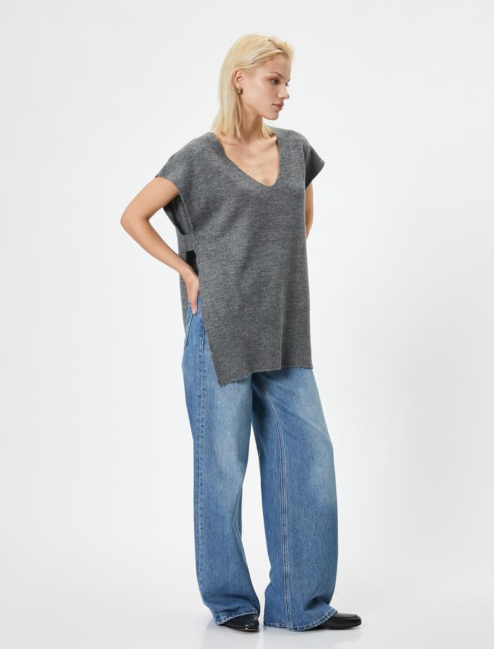  Yanları Bağlamalı Kolsuz V Yaka Uzun Triko Süveter