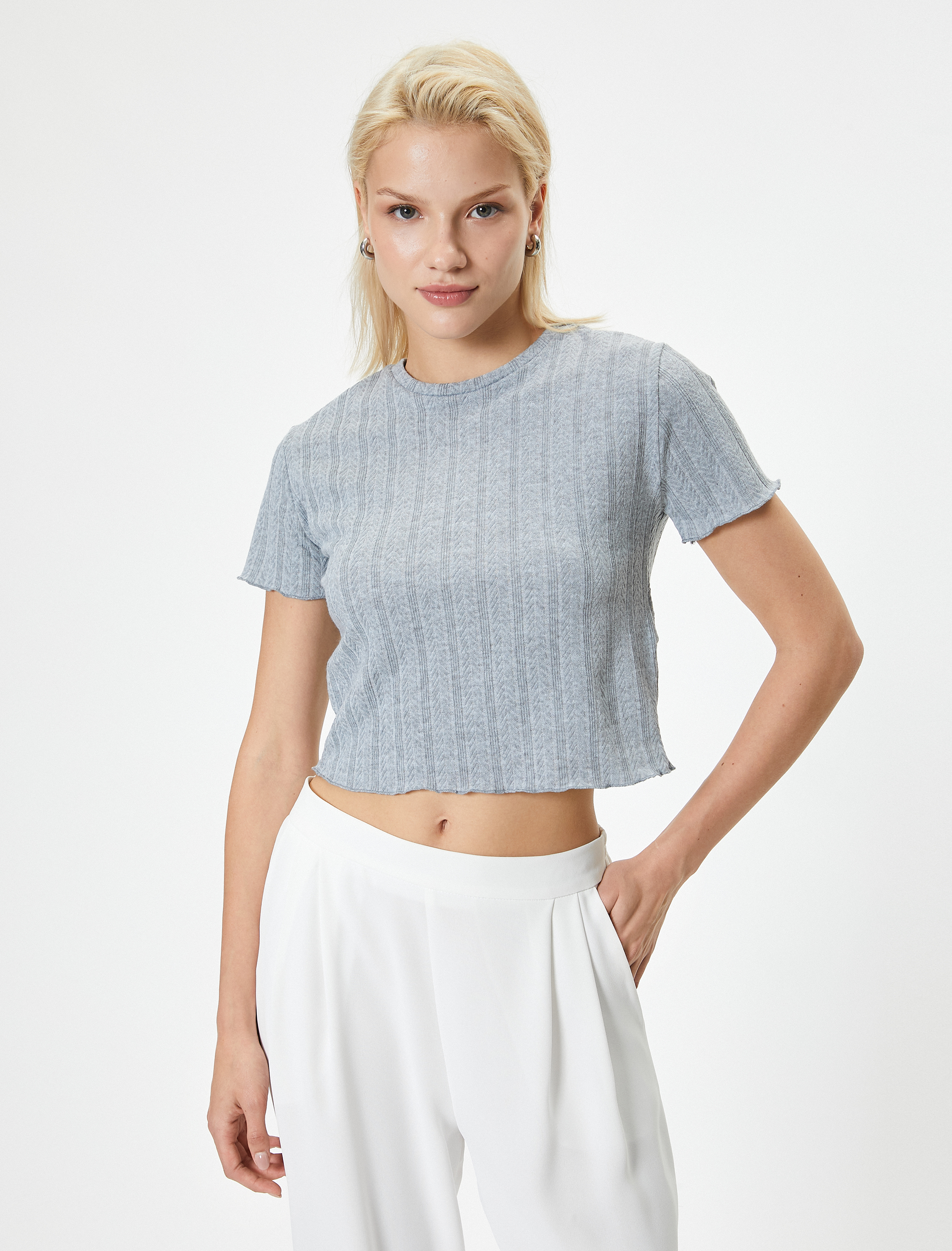   Basic Dokulu Tişört Kısa Kollu Bisiklet Yaka