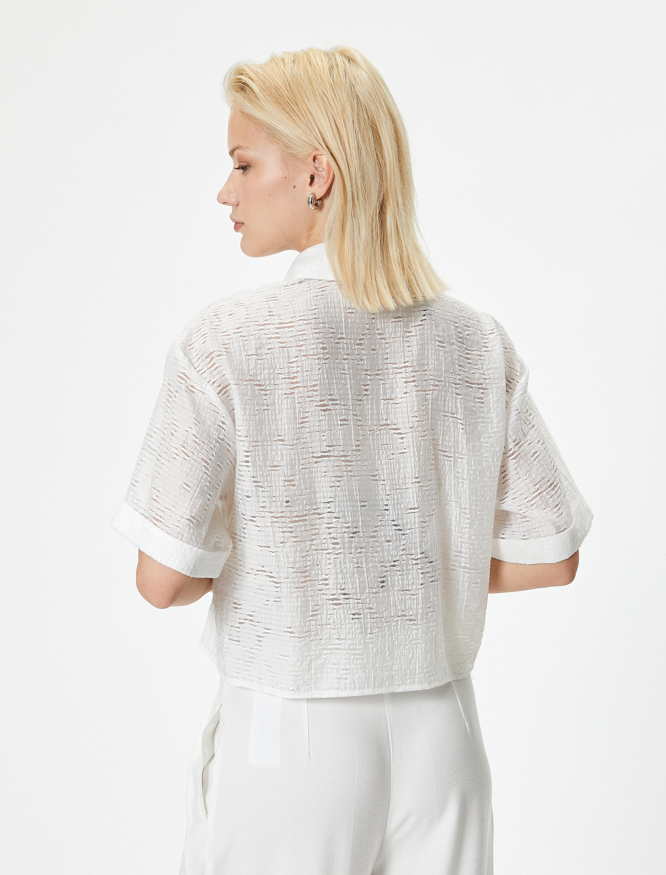 Yarı Transparan Crop Gömlek Kısa Kollu Saten Şerit Detaylı Viskoz Kumaş