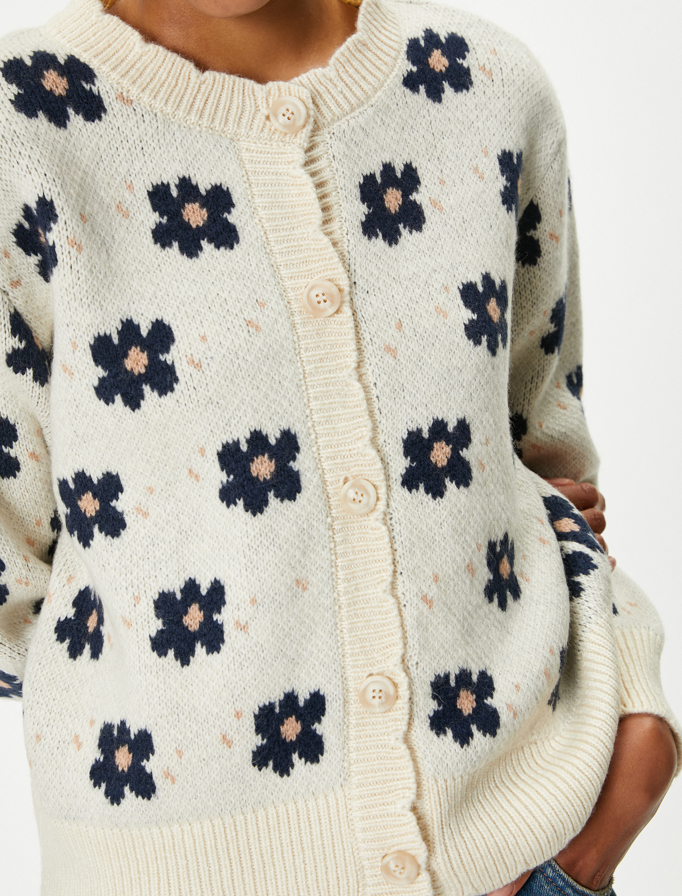   Çiçekli Triko Hırka Bisiklet Yaka Düğmeli Jakarlı