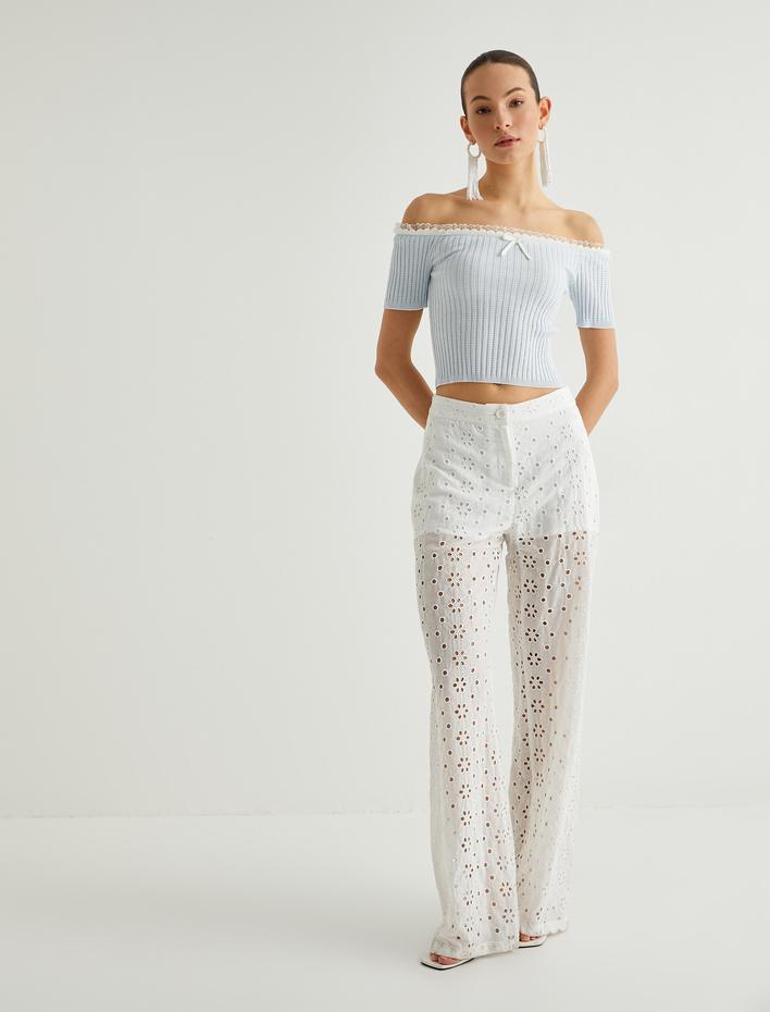  Koton X Sibil Çetinkaya - Omzu Açık Bluz Fiyonk ve Dantel Detaylı İnce Triko