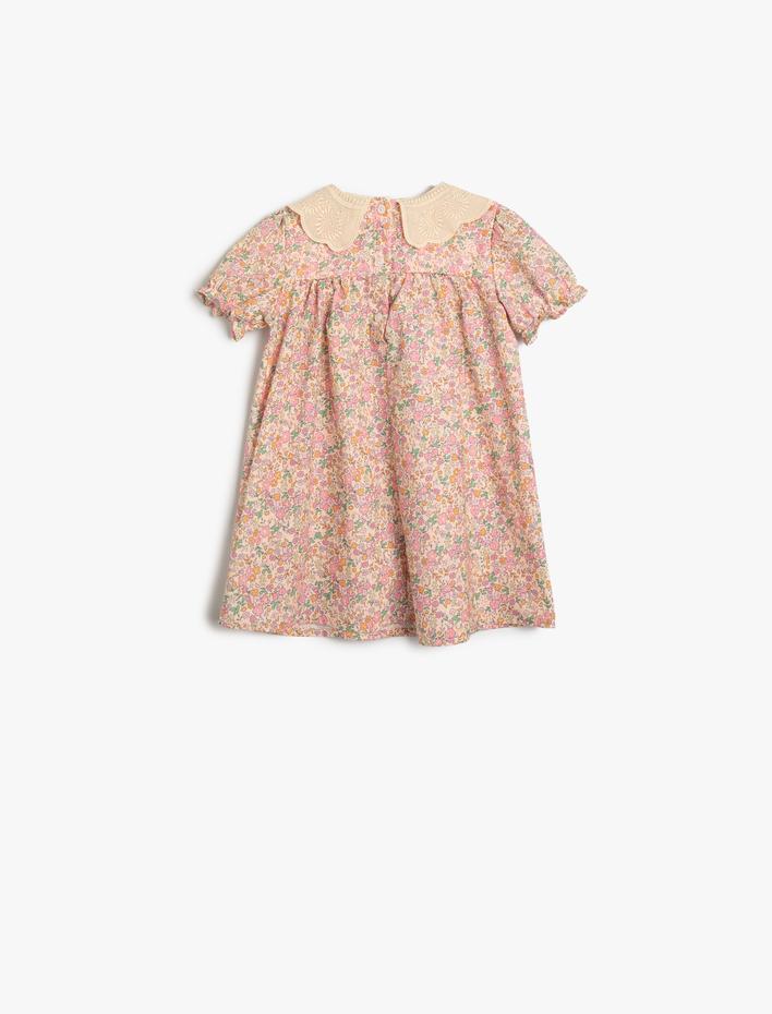 Kız Bebek Elbise Çiçekli Geniş Bebe Yaka Kısa Kollu Pamuklu
