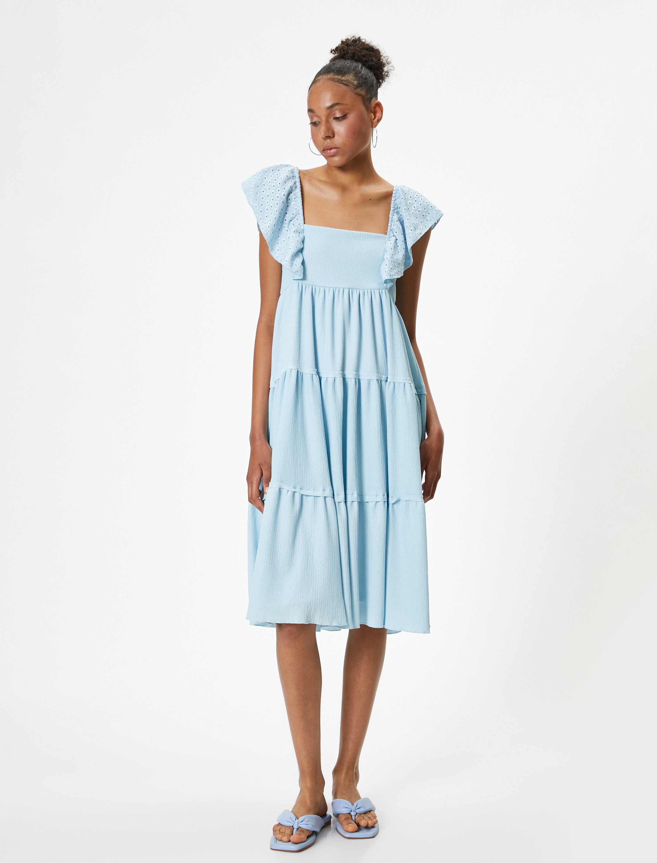   Midi Elbise Kare Yaka Fırfır Detaylı Kolsuz Bürümcük