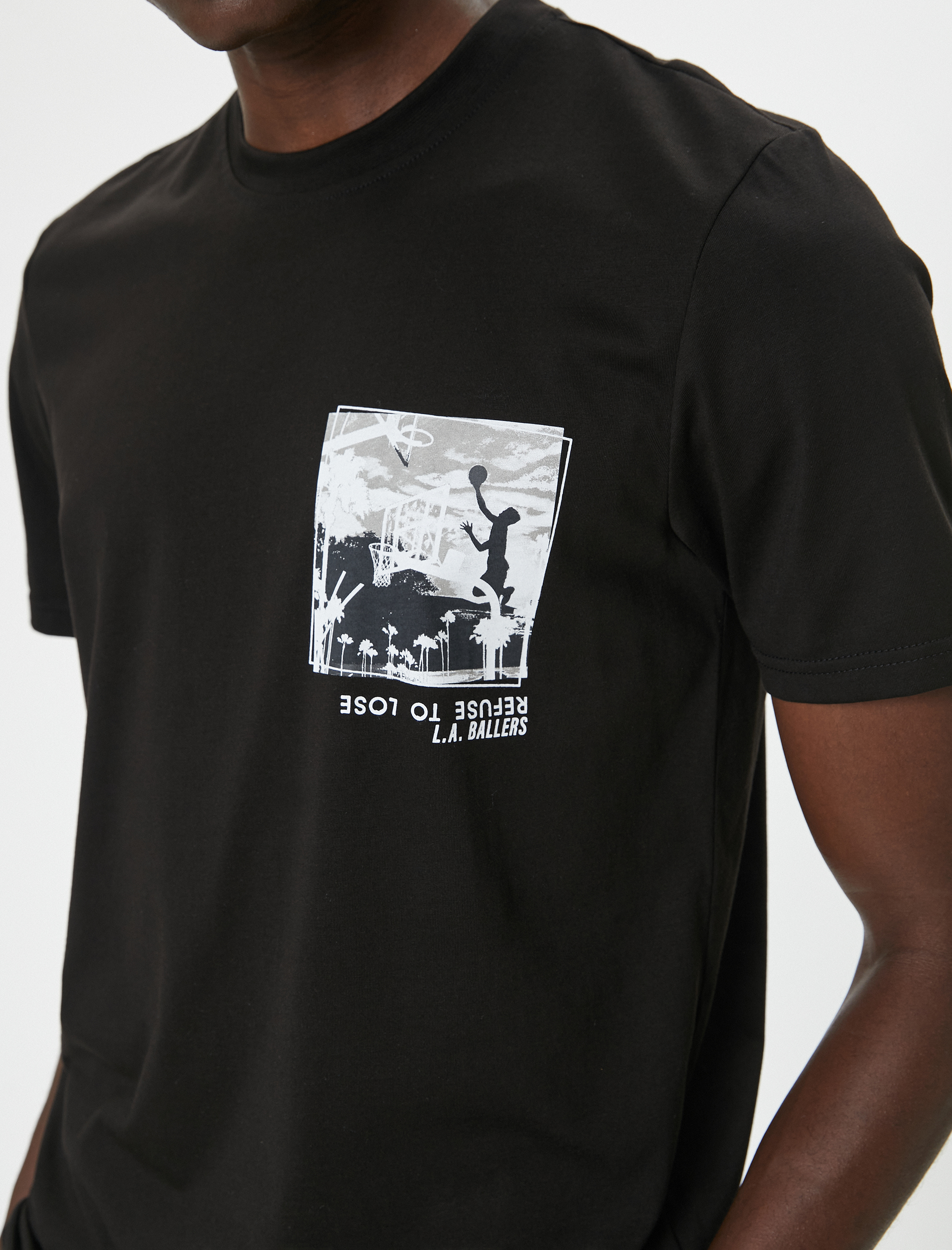   Arkası Baskılı Tişört Bisiklet Yaka Kısa Kollu Pamuklu