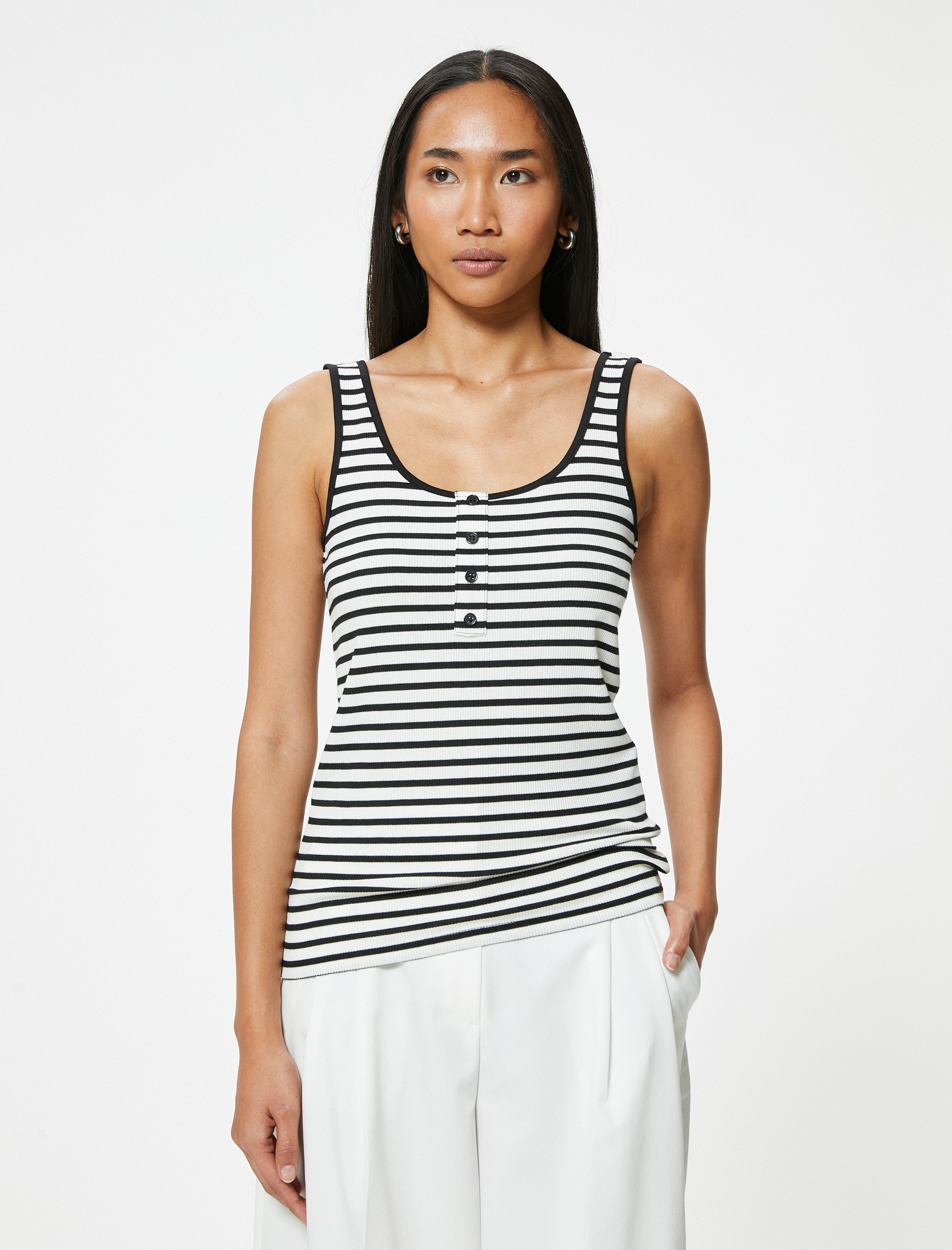   Kalın Askılı Atlet Düğme Detaylı Fitilli U Yaka Slim Fit