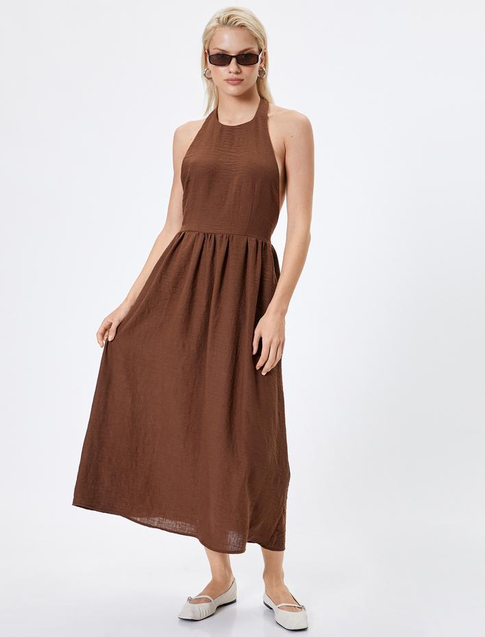  Halter Yaka Uzun Kloş Elbise Arkası Dekolte