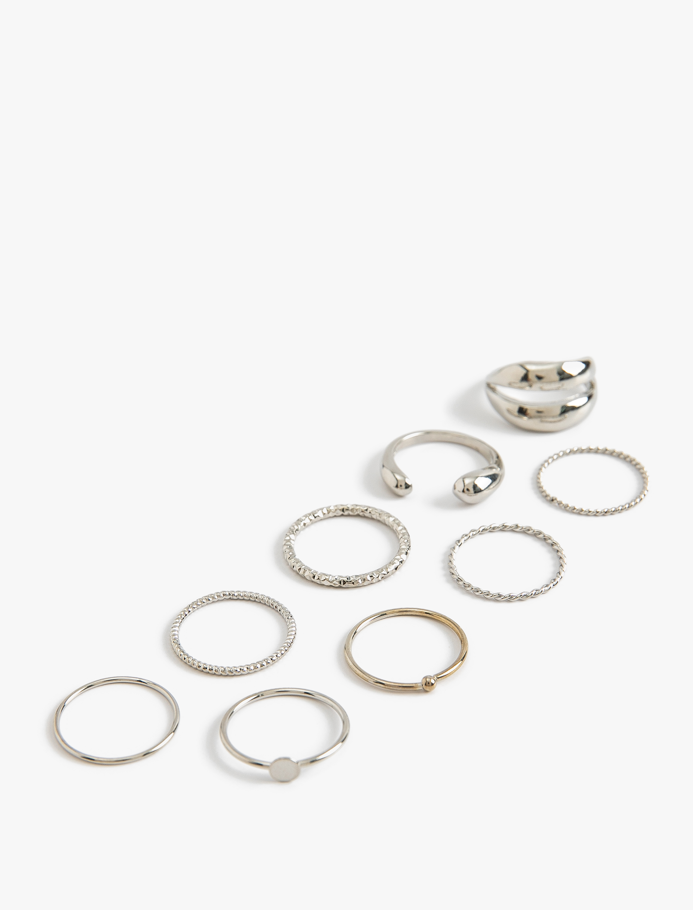  Kadın Yüzük Seti 8'li Metal Dokulu