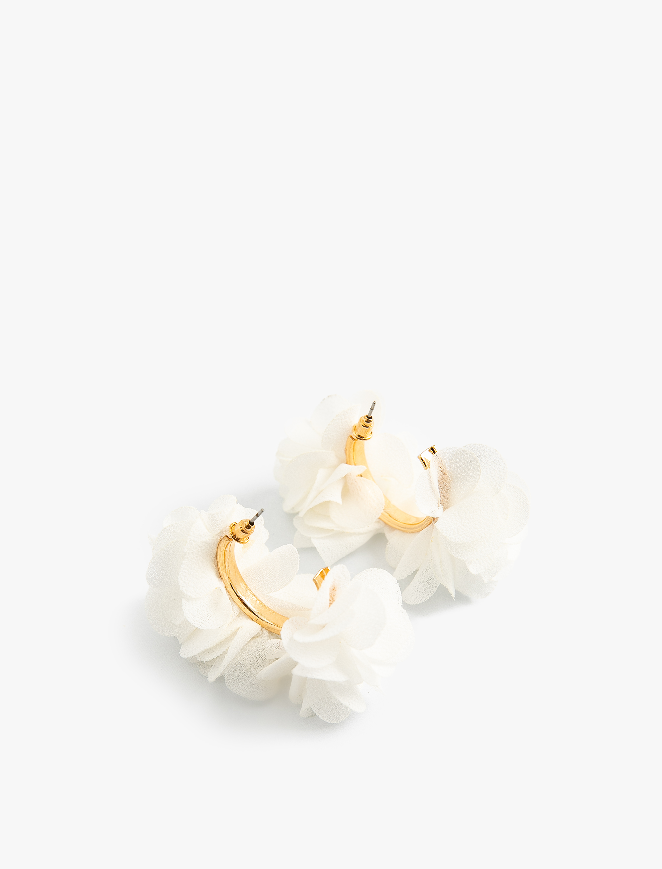  Kadın Çiçekli Halka Küpe Hacimli