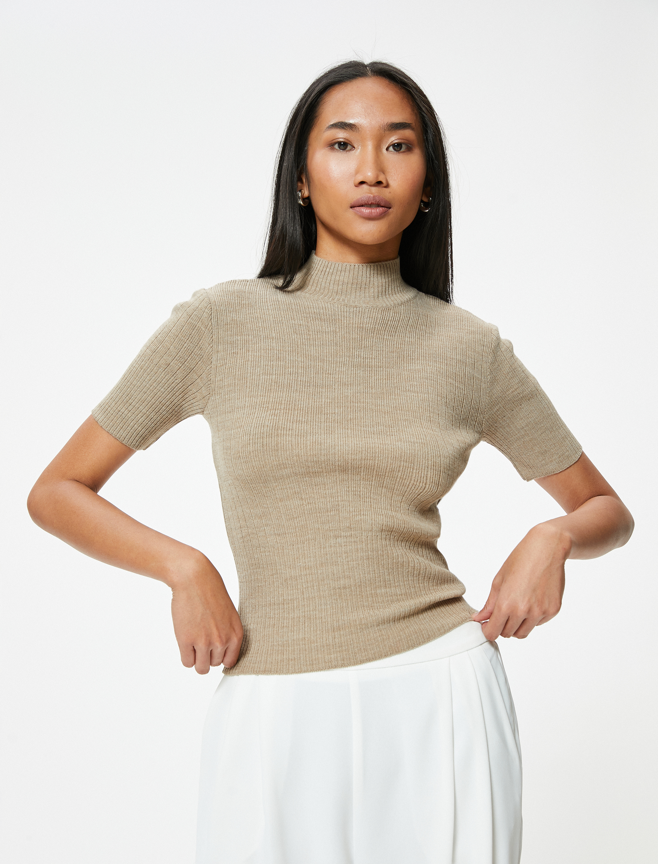   Dik Yaka Kısa Kollu Triko Kazak