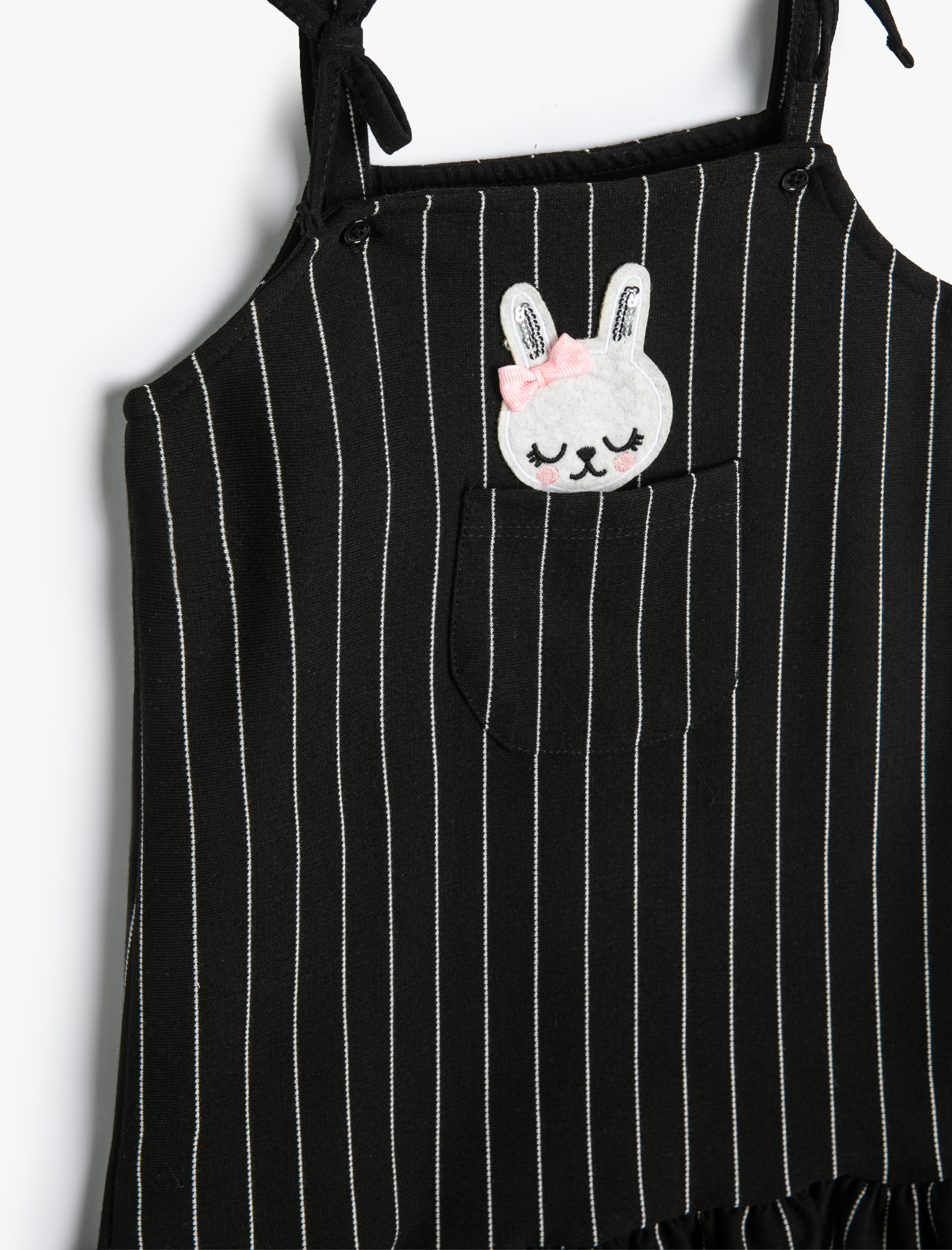  Kız Bebek Askılı Tavşan Aplikeli Cep Detaylı Elbise