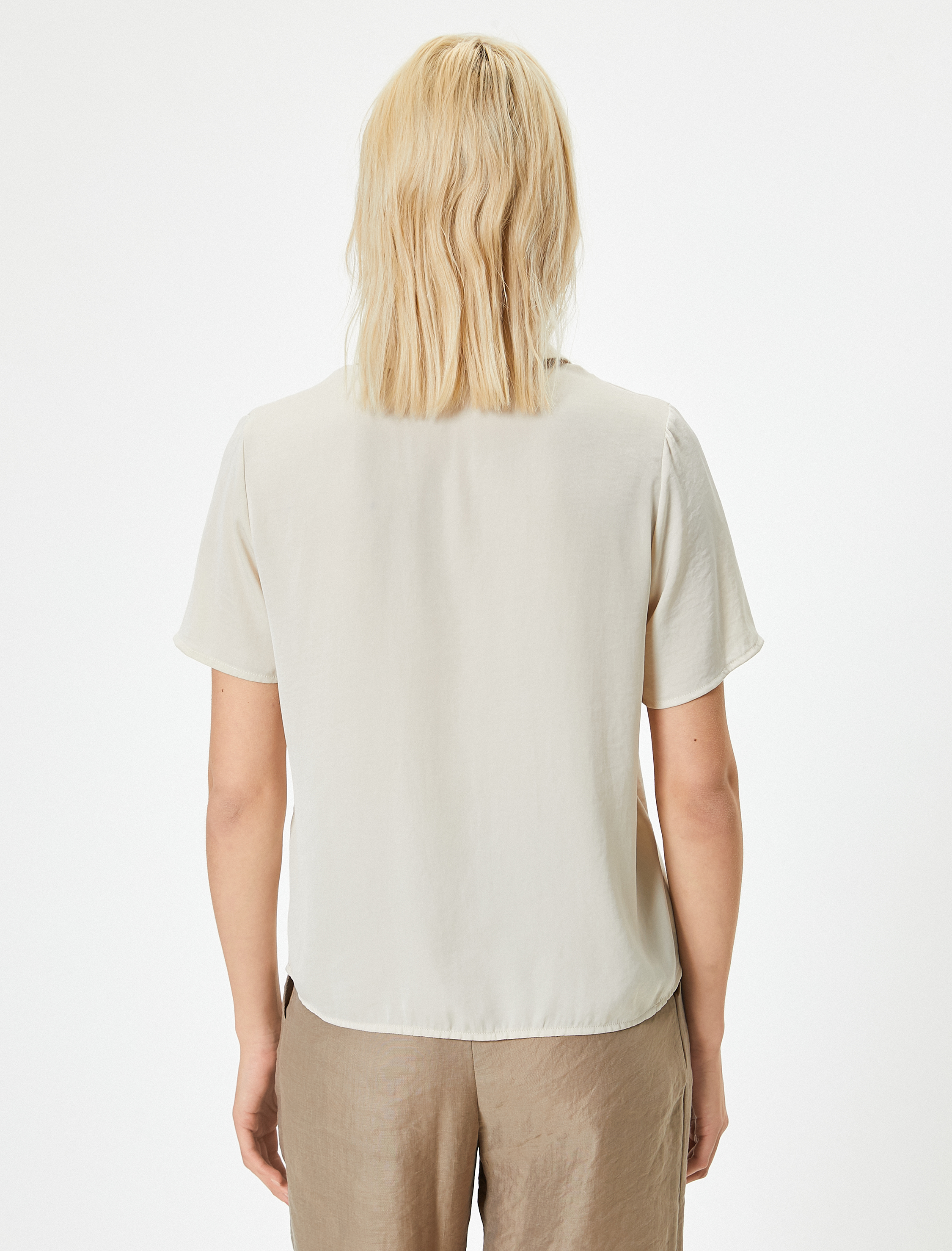 Fırfırlı Yaka Saten Gömlek Kısa Kollu Aerobin Kumaş Regular Fit