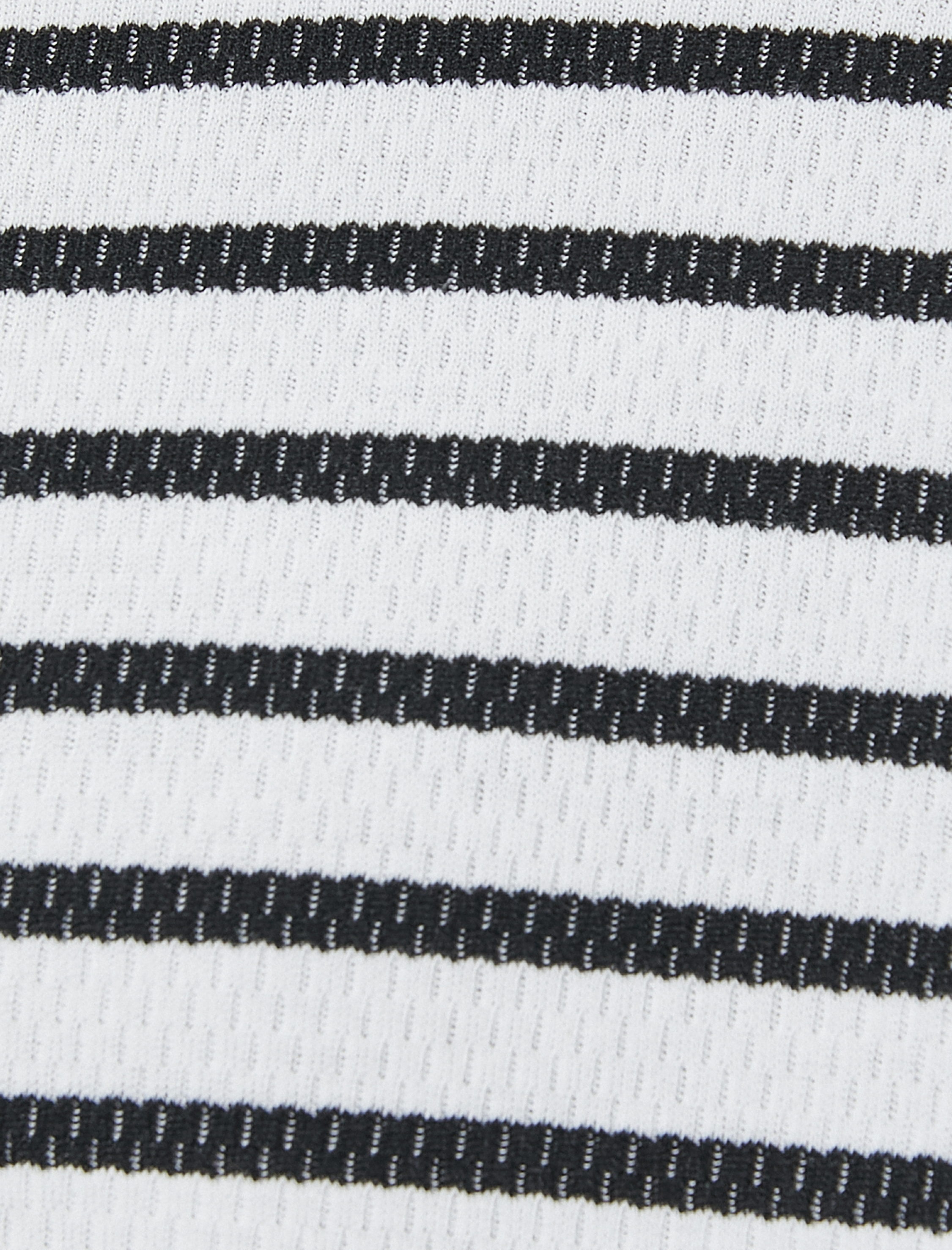   Basic Tişört Dokulu Bisiklet Yaka Kısa Kollu Dar Kesim