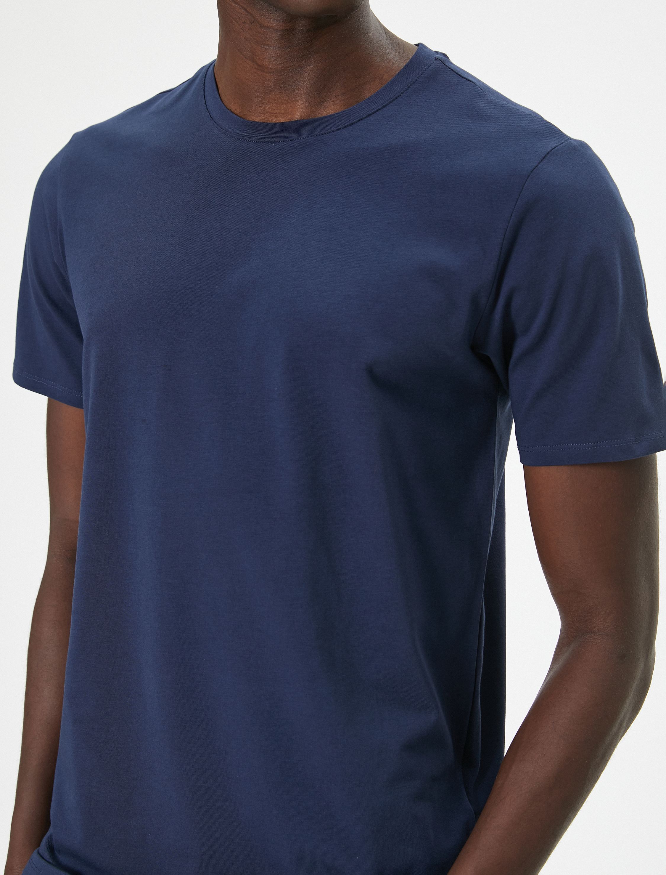   Kısa Kollu Tişört Uzun Kalça Boy Esnek Kumaş Slim Fit Pamuklu