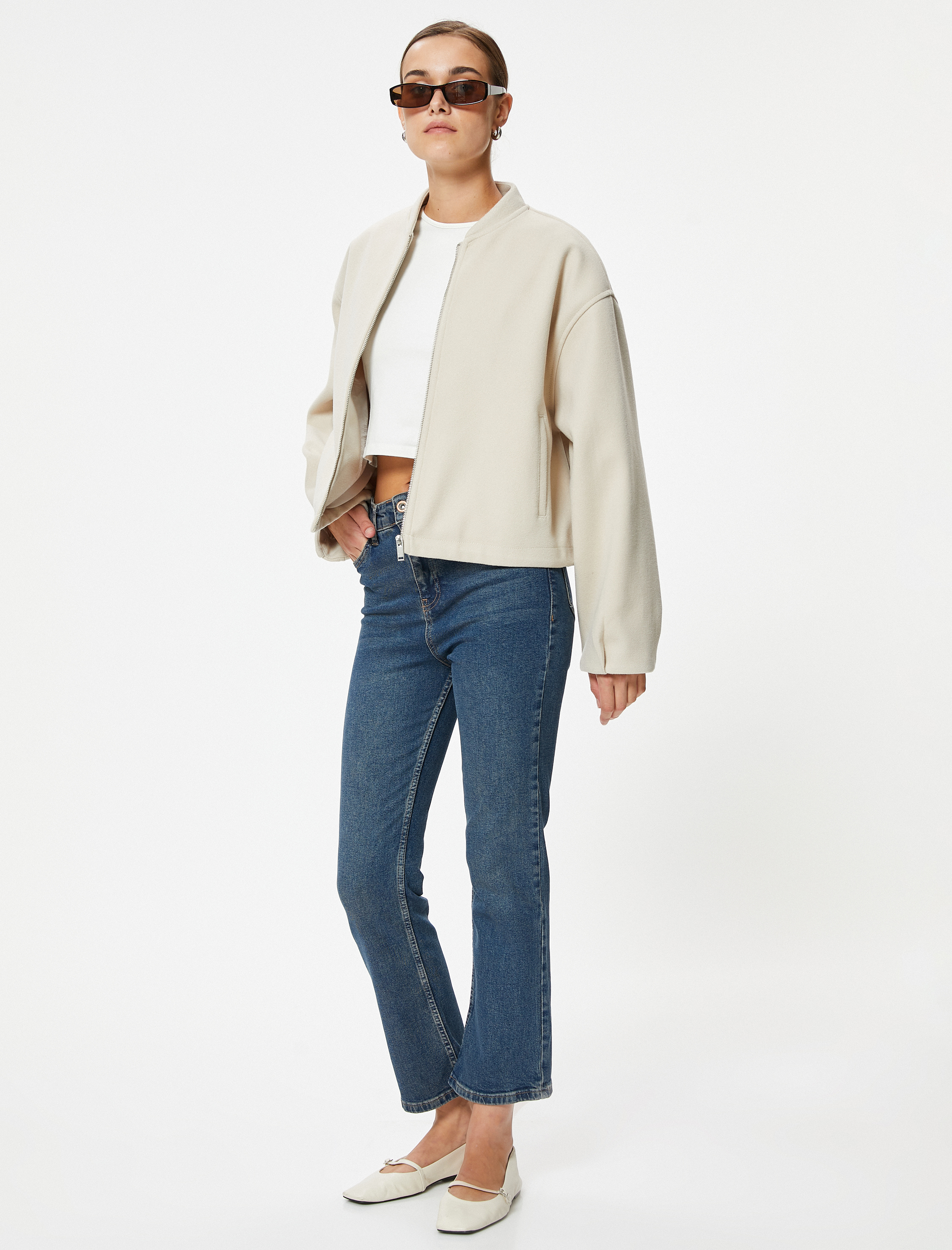Lacivert Kadın İspanyol Paça Kot Pantolon Crop Slim Fit Lacivert Kadın İspanyol Paça Kot Pantolon Crop Slim Fit