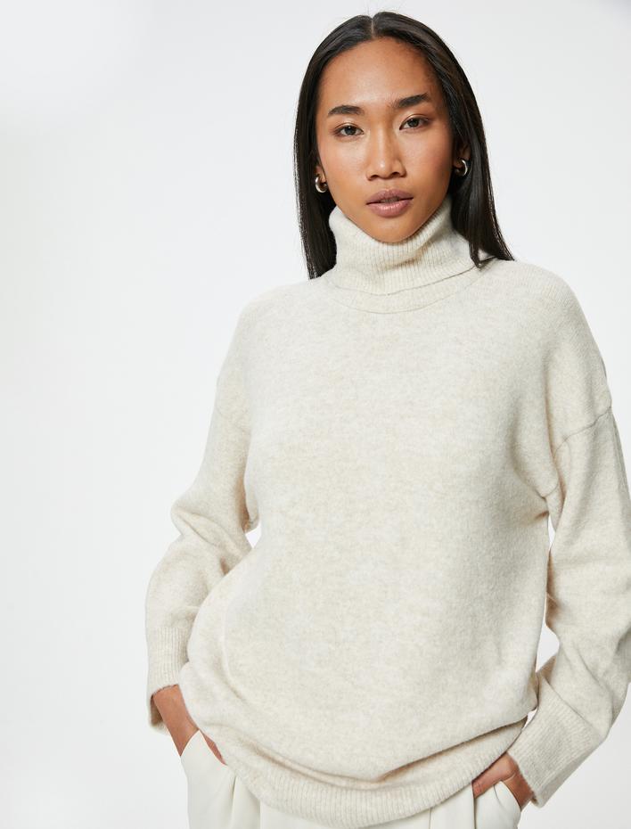  Oversize Boğazlı Kazak Uzun Kollu