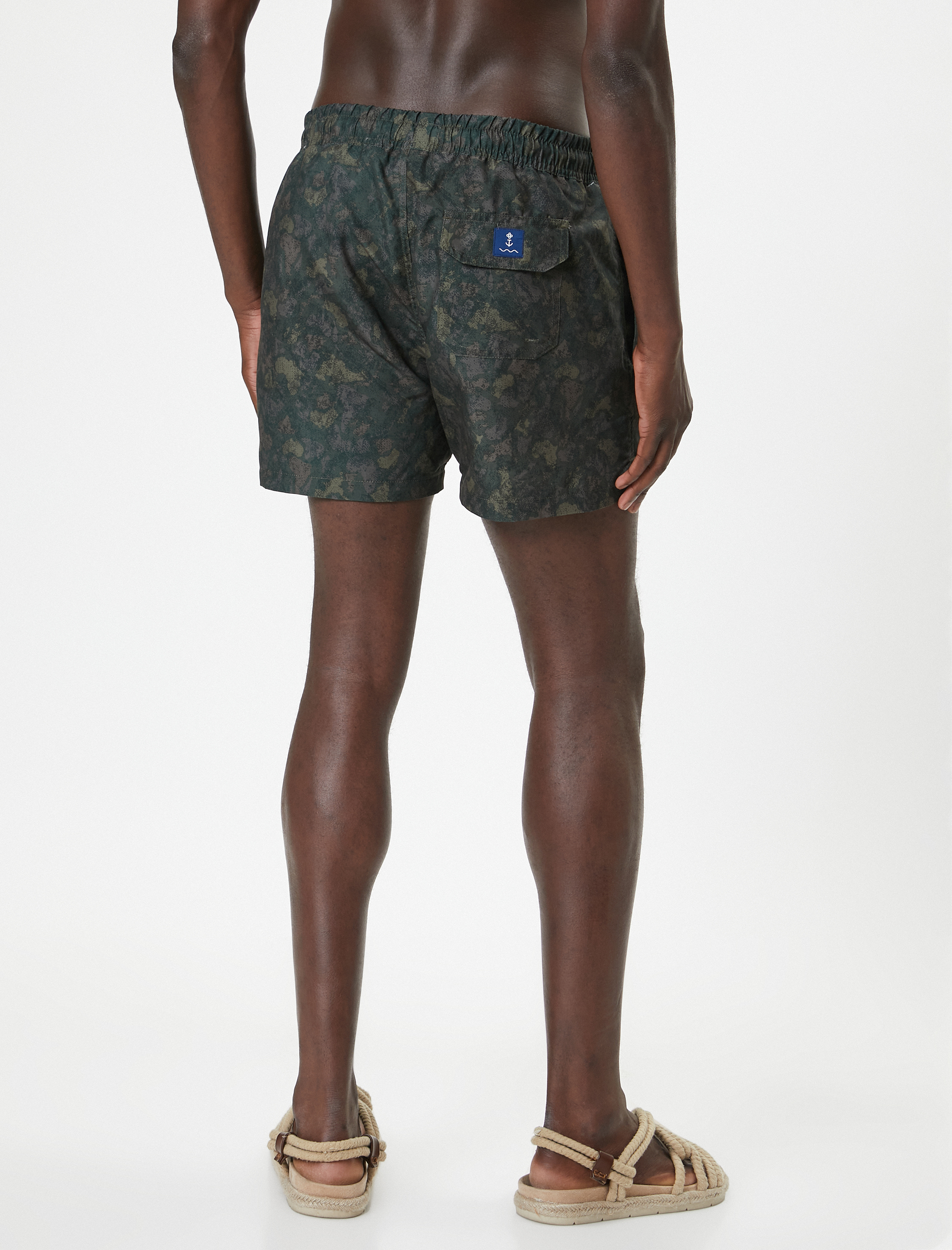   Deniz Şortu Kısa Oversize Soyut Baskılı Beli Bağcıklı