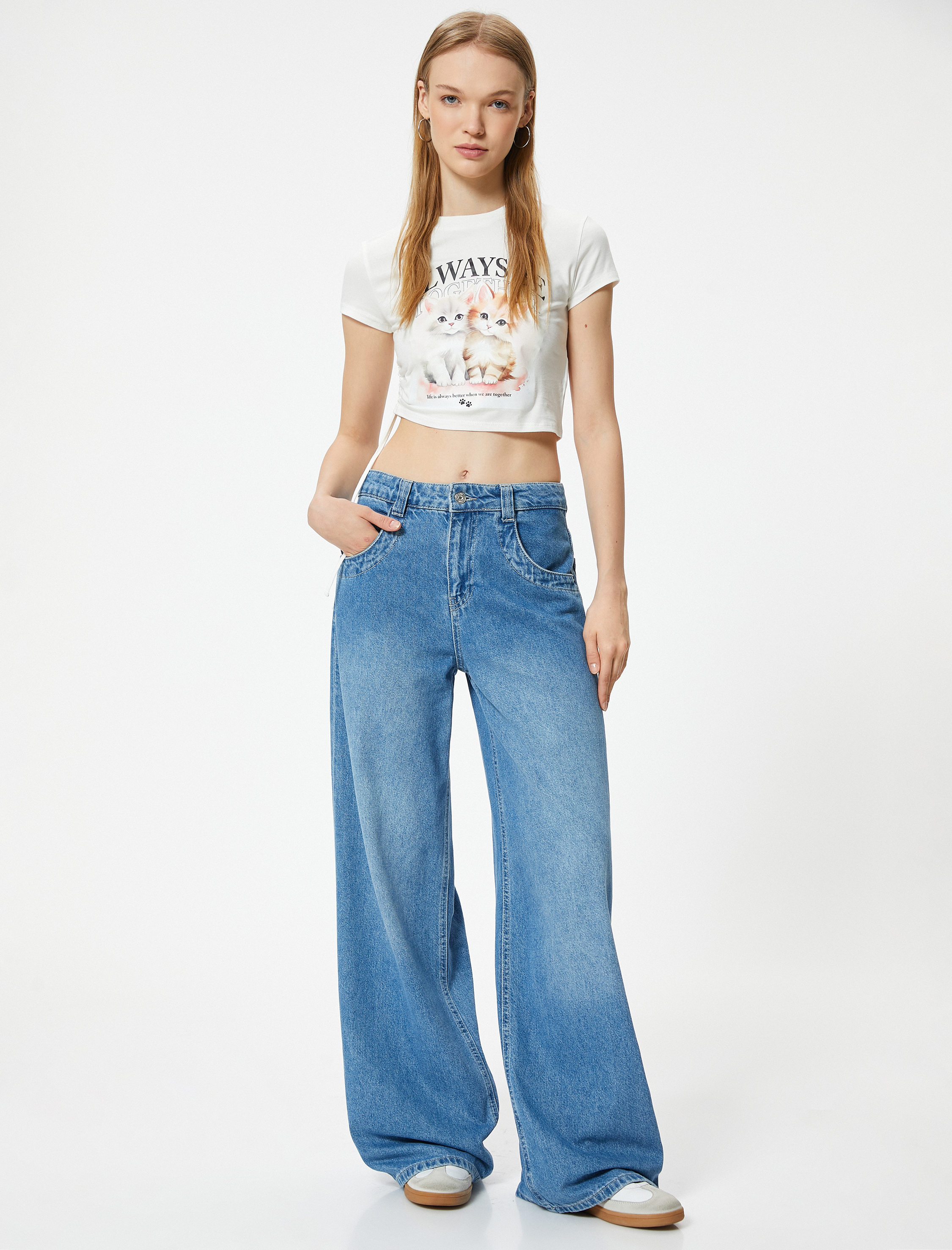   Crop Tişört Kedi Baskılı Bisiklet Yaka Slim Fit Kısa Kollu