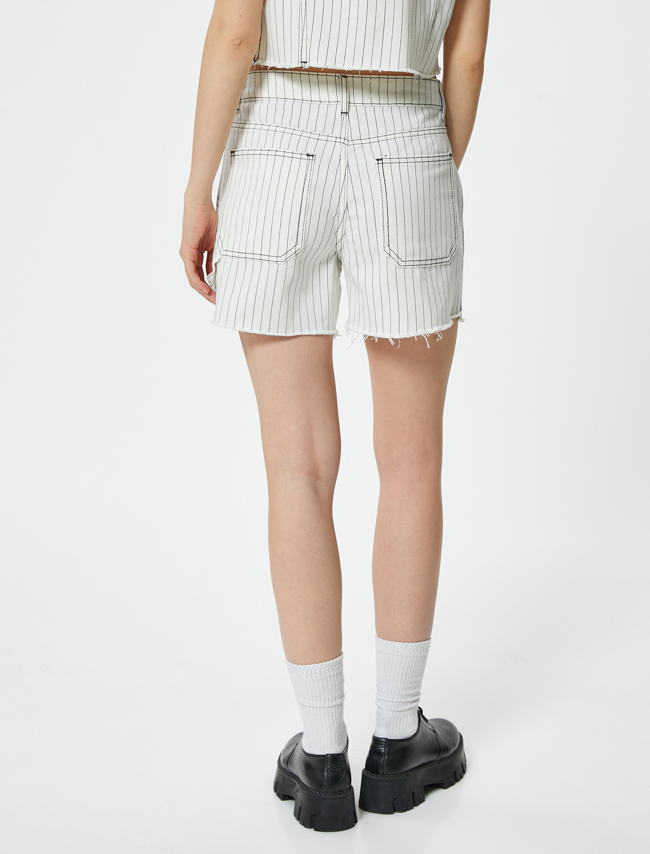   Mini Kot Şort Düğmeli Standart Bel Cep Detaylı