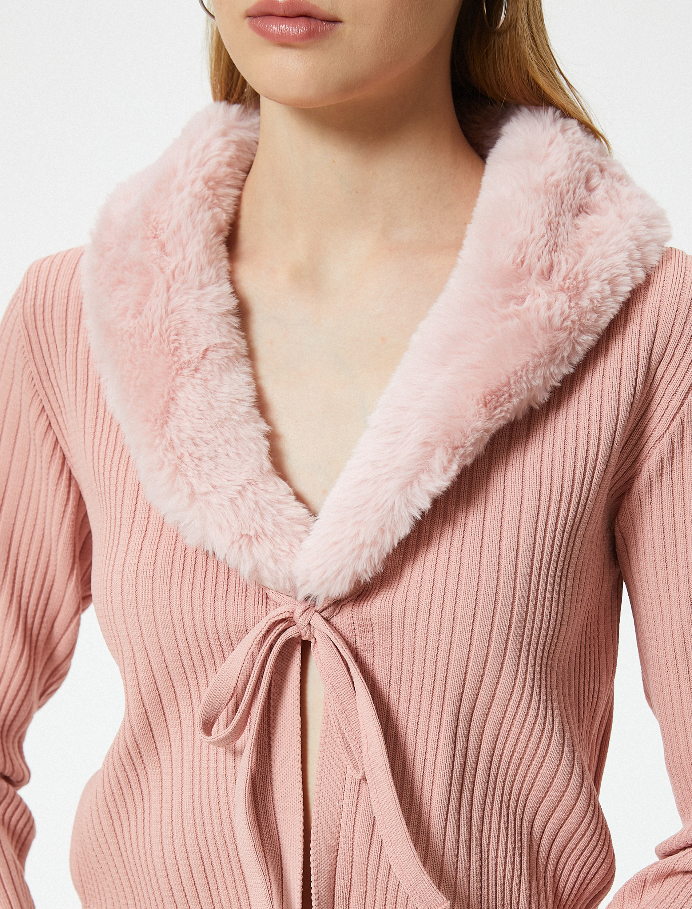 Crop Hırka Yakası Suni Kürklü Bağlama Detaylı Slim Fit