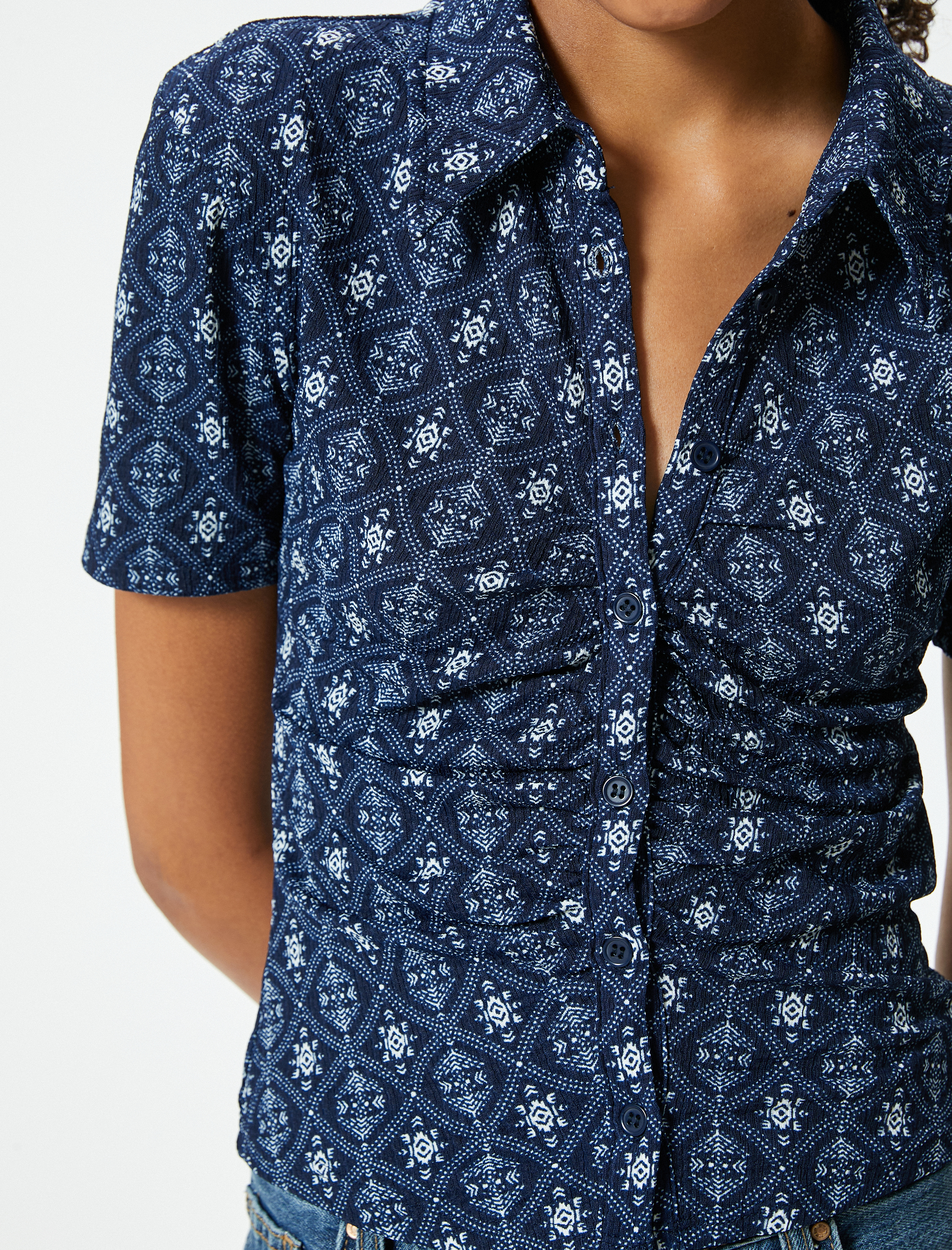   Drapeli Dokulu Gömlek Desenli Slim Fit Kısa Kollu Bürümcük