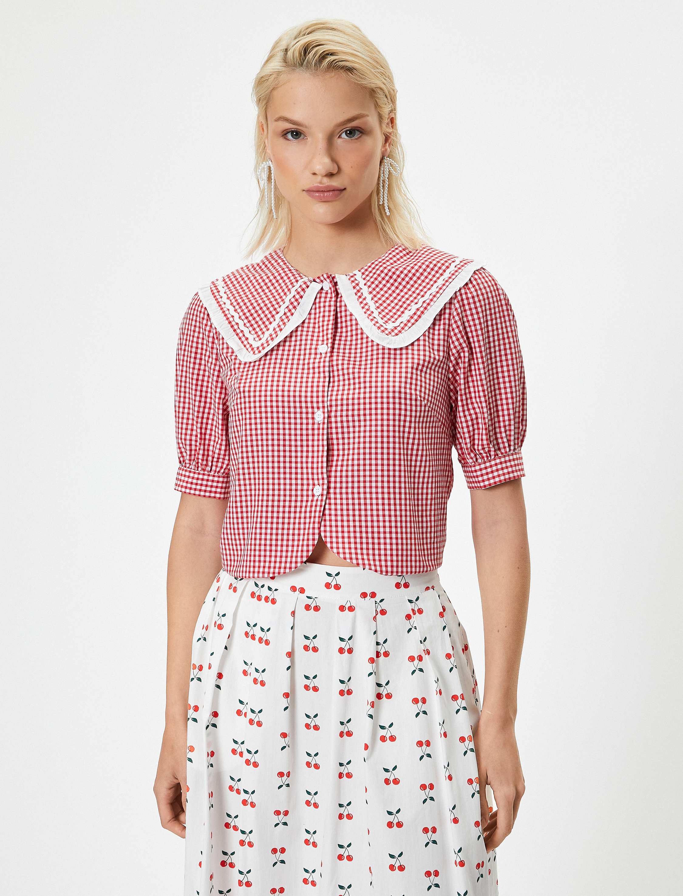   Geniş Bebe Yaka Balon Kol Crop Gömlek Pötikareli İşleme Detaylı