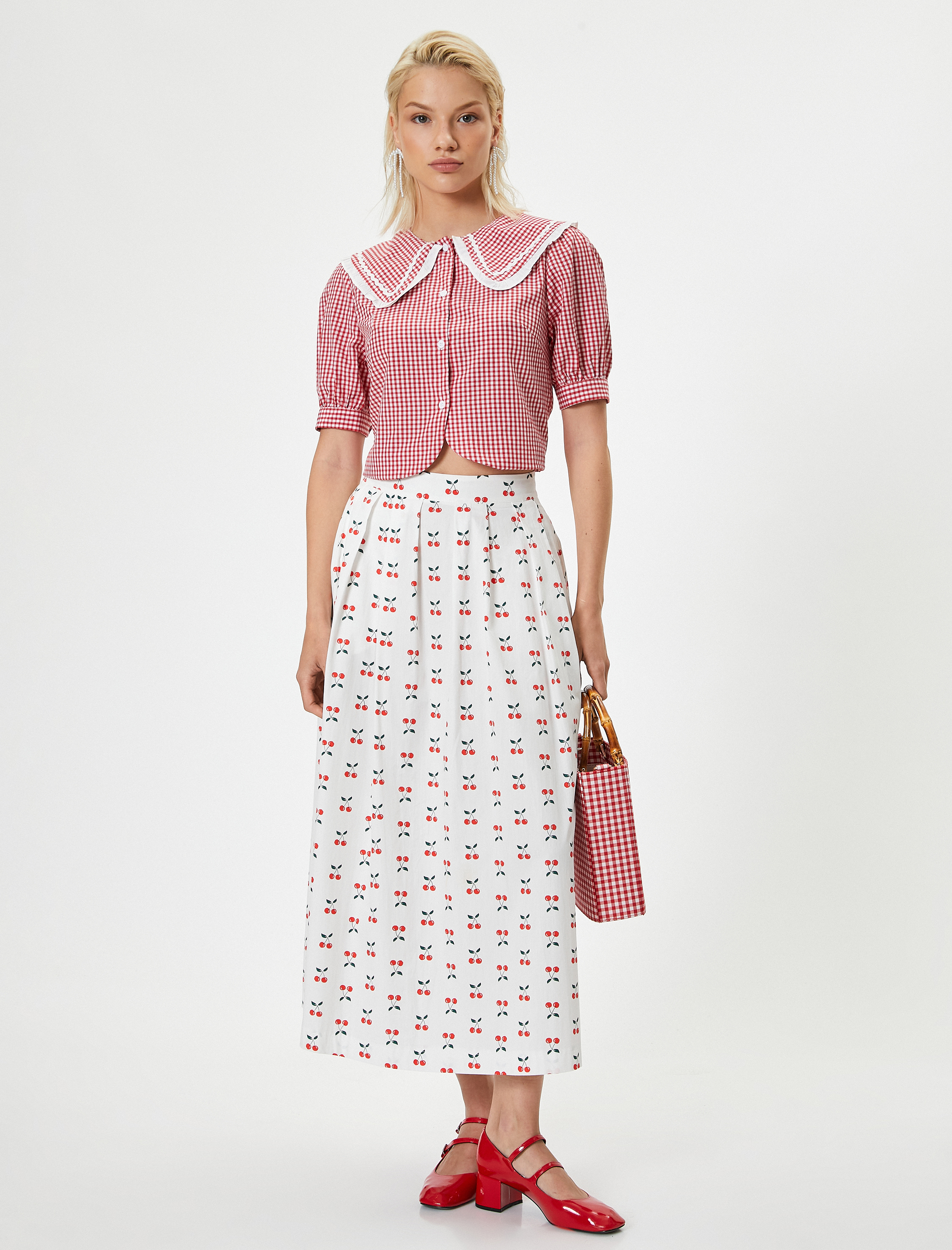   Geniş Bebe Yaka Balon Kol Crop Gömlek Pötikareli İşleme Detaylı