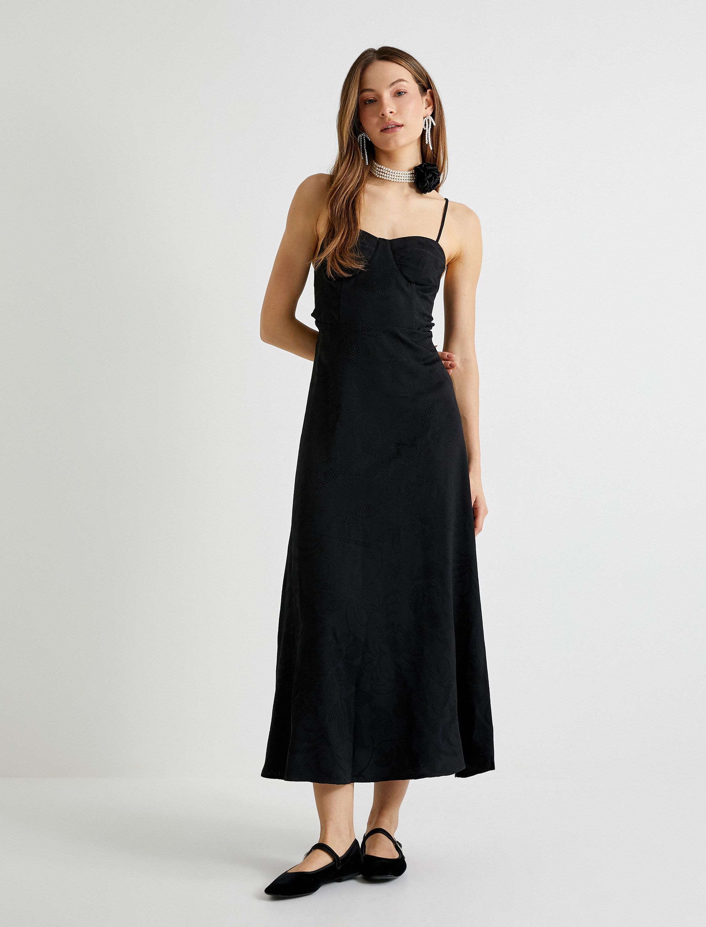   Midi Çiçekli Elbise İnce Askılı Arkası Fiyonk Detaylı Astarlı