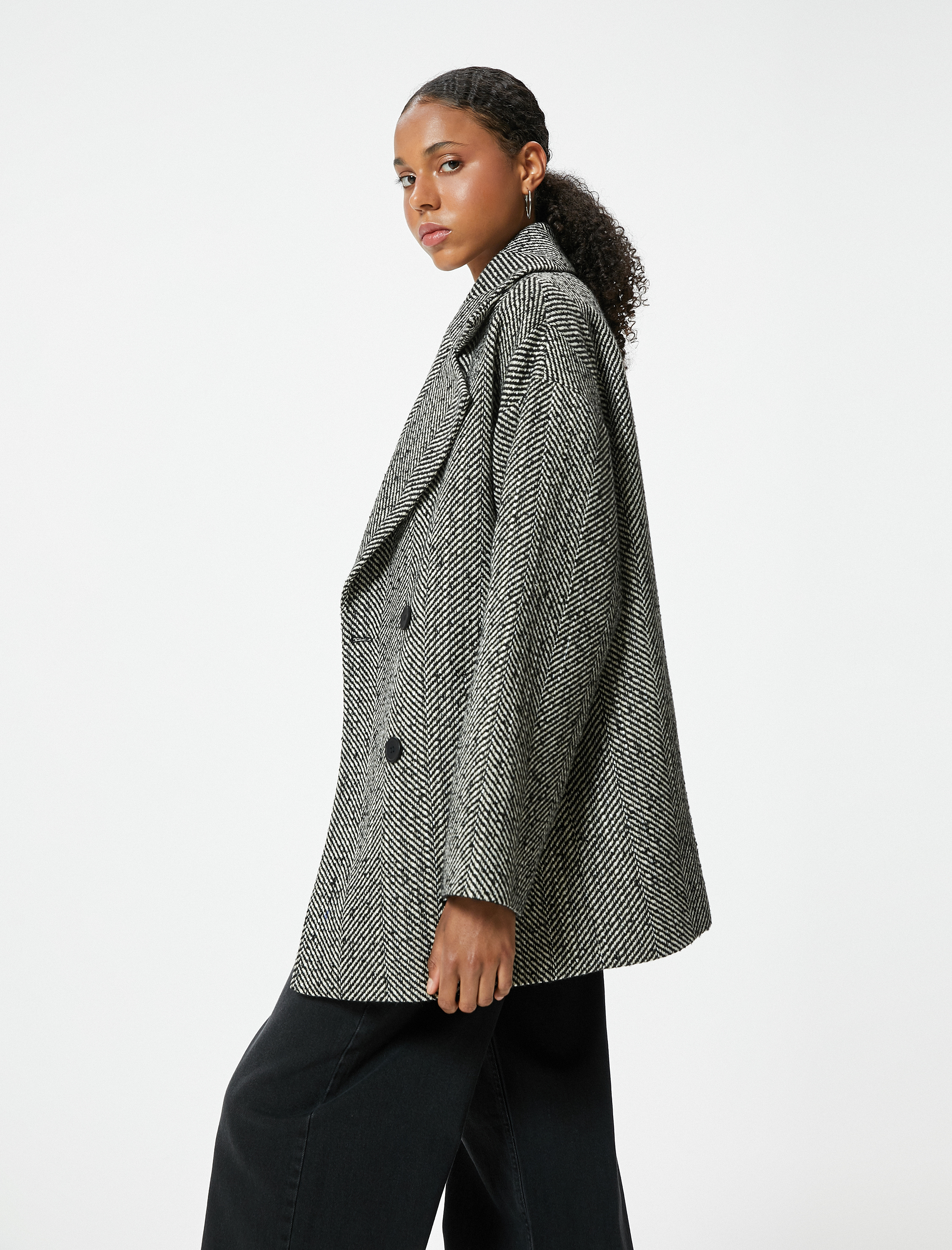   Kruvaze Kaban Düğmeli Balık Sırtı Desenli Cep Detaylı