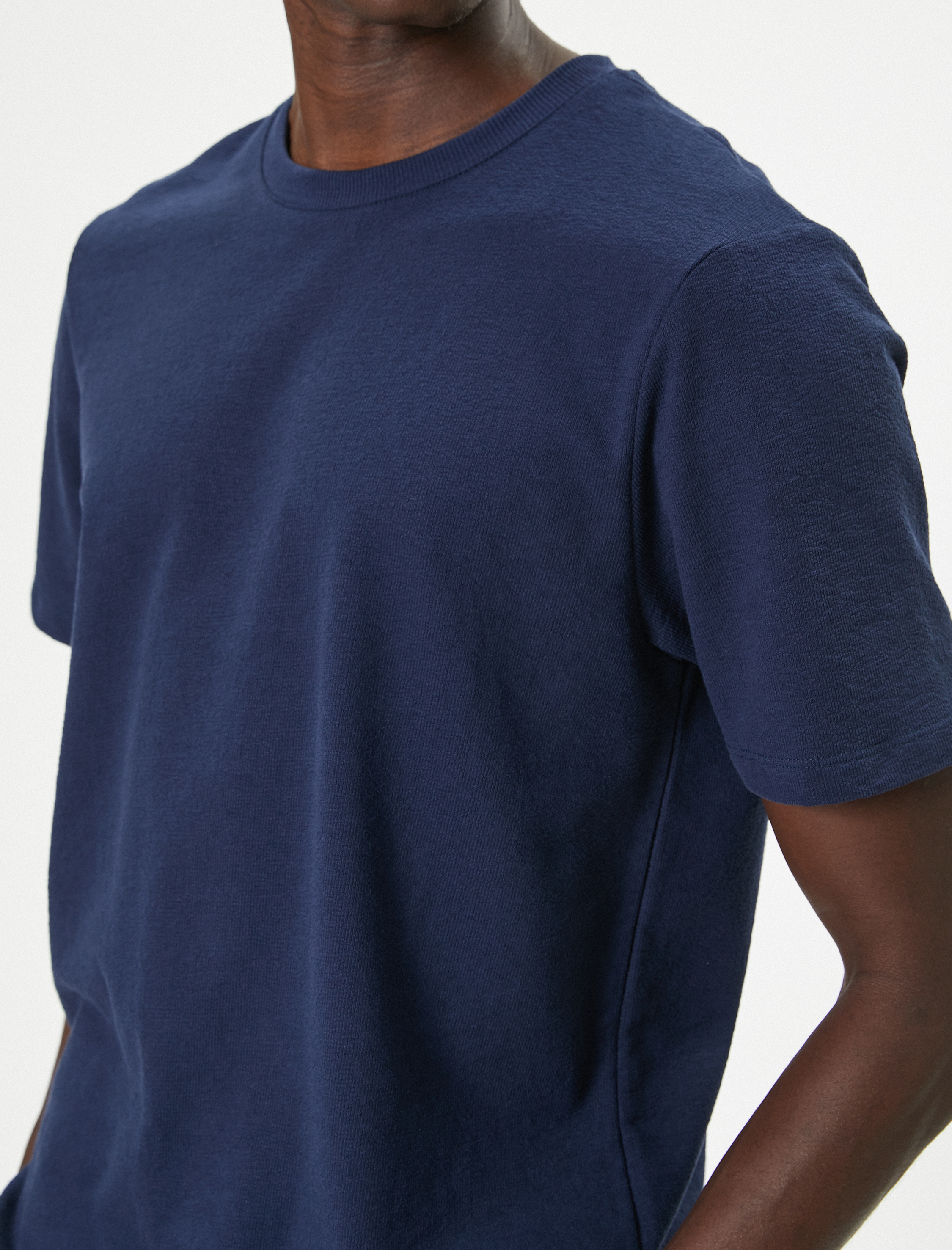   Pamuklu Bisiklet Yaka Kısa Kollu Basic Tişört