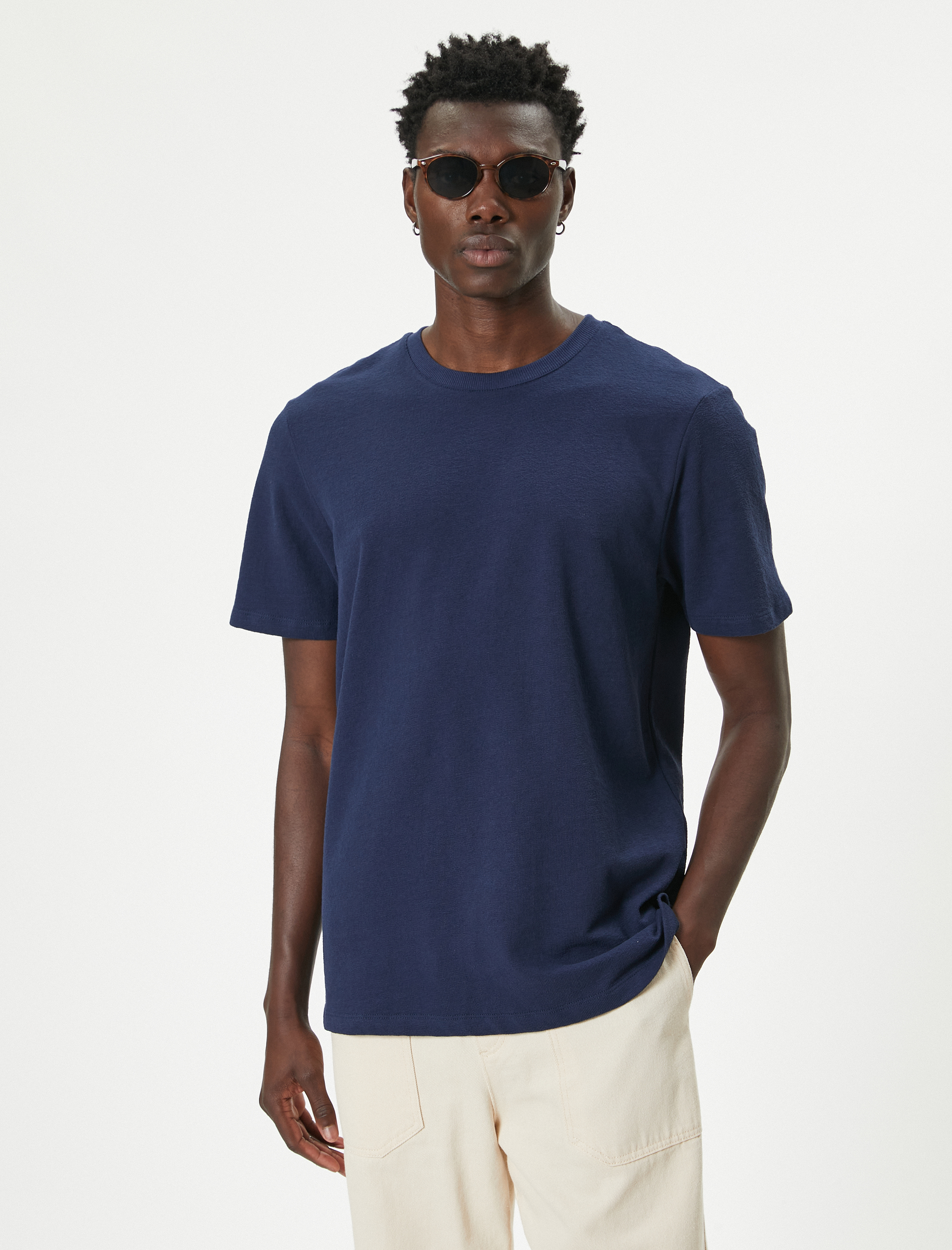   Pamuklu Bisiklet Yaka Kısa Kollu Basic Tişört