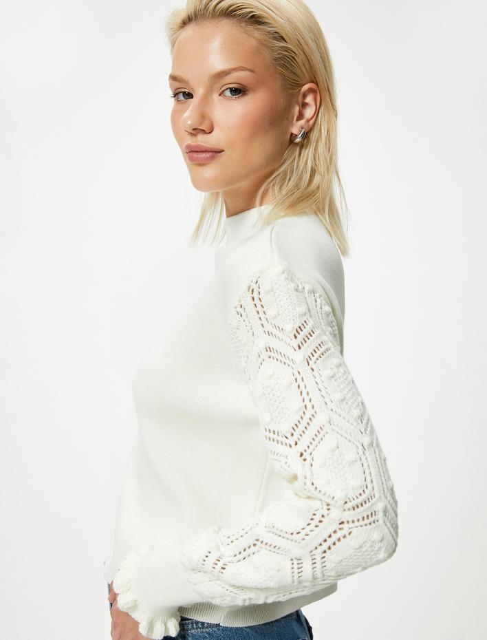  Triko Kazak Uzun Kollu Ajurlu Hafif Dik Yaka Manşetleri Fırfır Detaylı