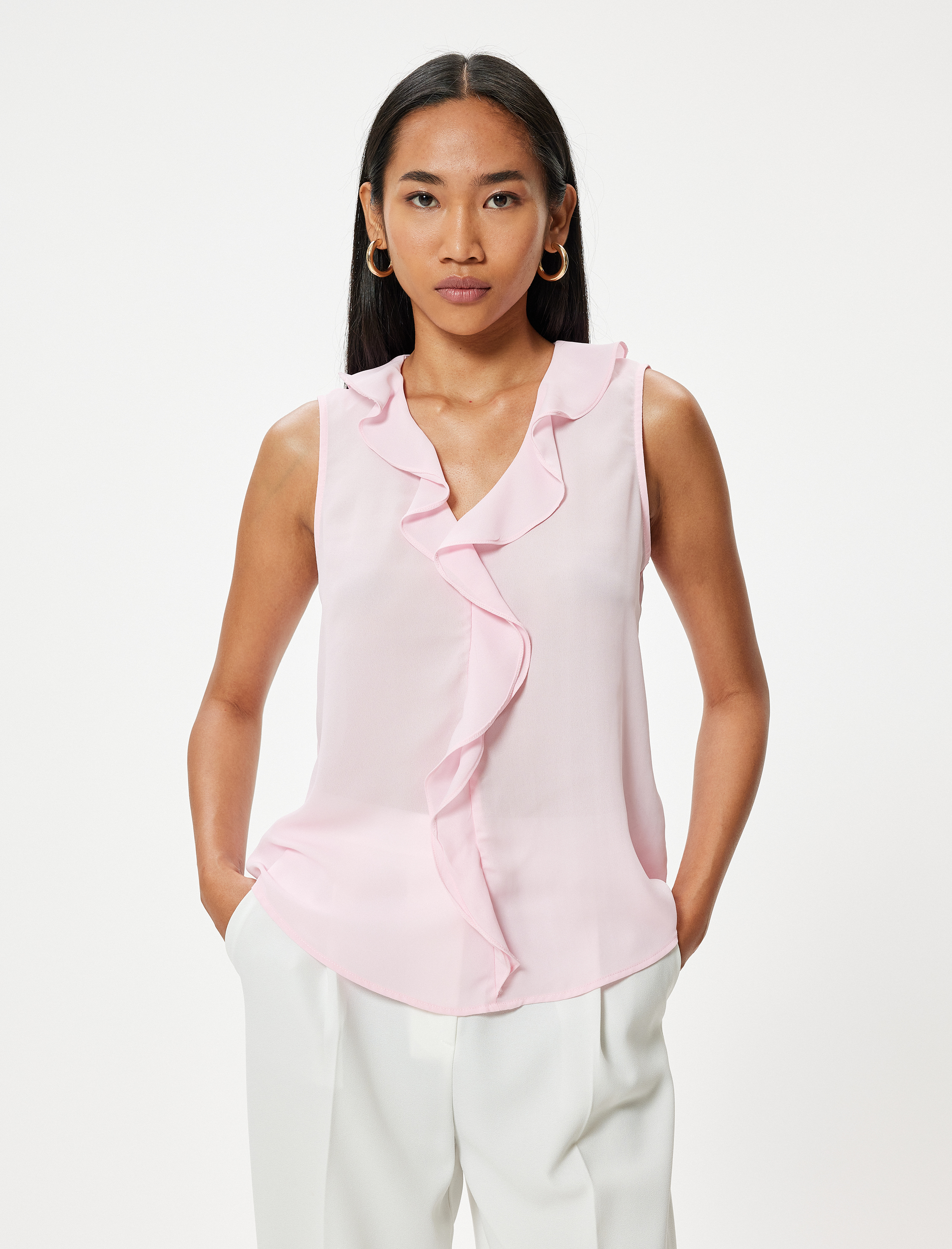   Kolsuz Fırfırlı Şifon Bluz V Yaka