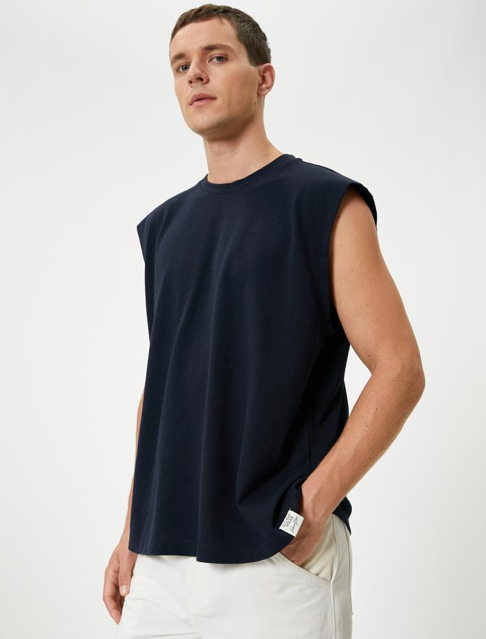  Basic Kolsuz Tişört Bisiklet Yaka Etiket Detaylı