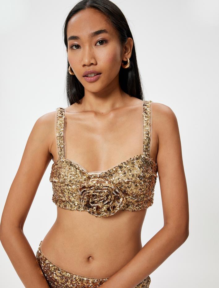  Koton X Sibil Çetinkaya - Pullu Payetli Crop Abiye Bluz Askılı Gül Detaylı