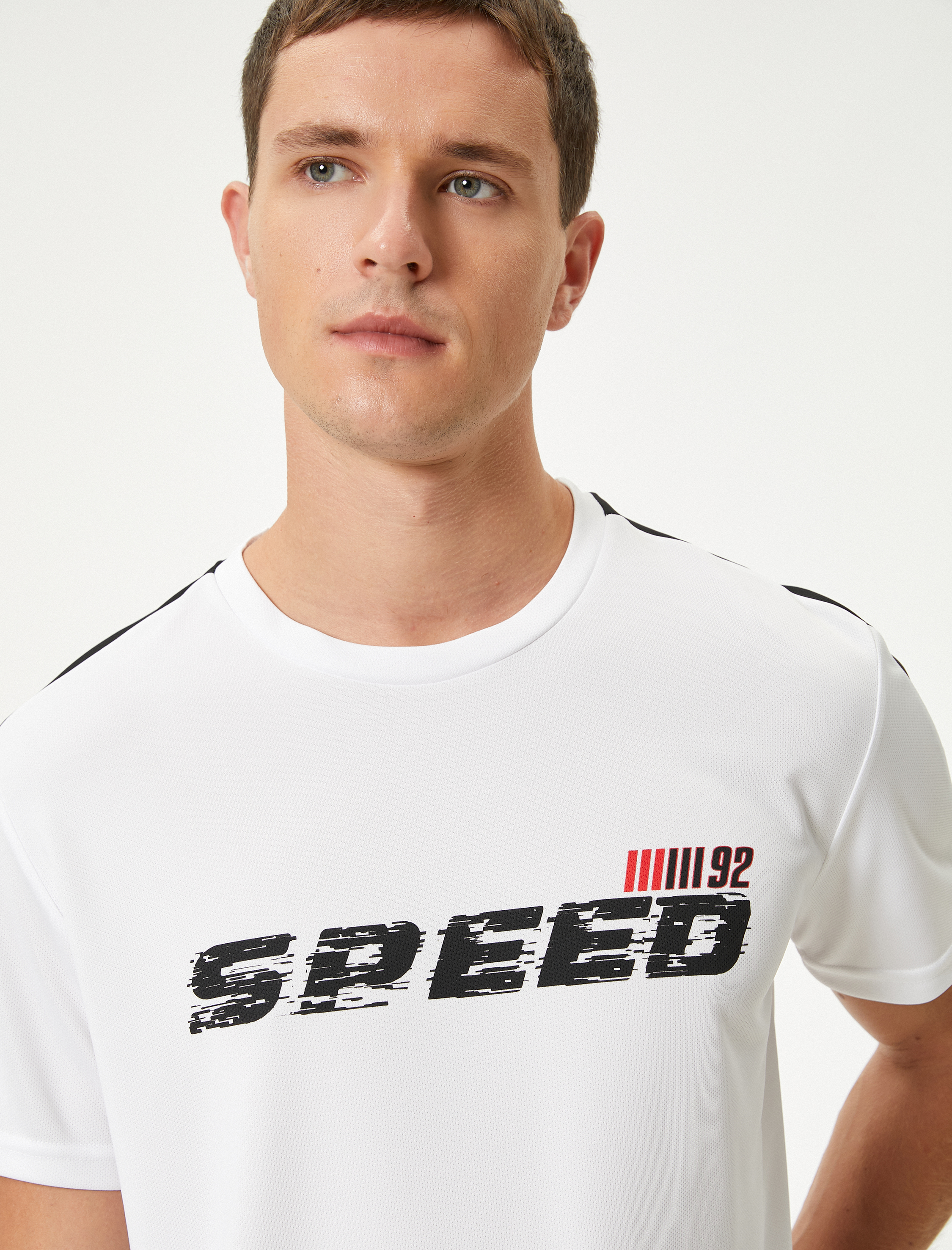 Koton Erkek Spor Tişört Slogan Baskılı Bisiklet Yaka Kısa Kollu Çizgi Detaylı -1