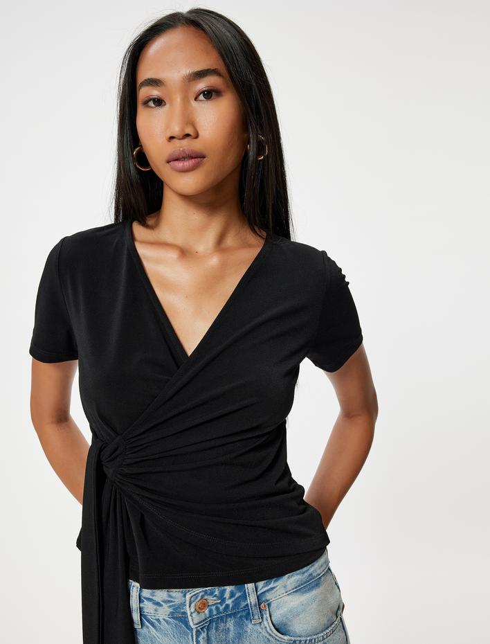  Kruvaze Bluz Bağlama Detaylı Kısa Kollu