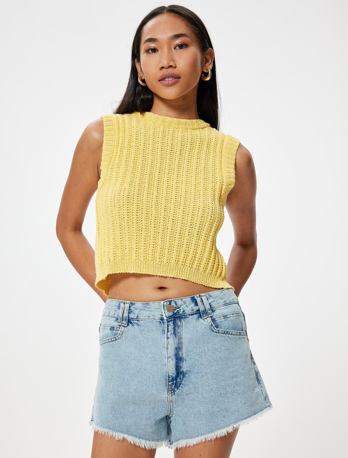  Koton X Sibil Çetinkaya - Yüksek Bel Mini Kot Şort