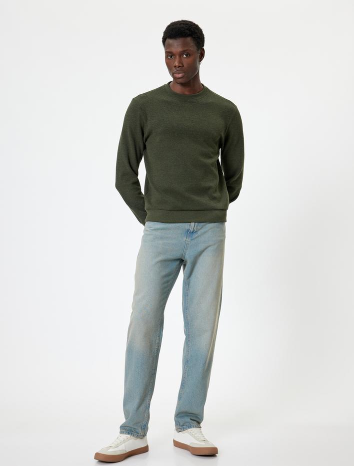  Bisiklet Yaka Dokulu Pamuk Karışımlı Uzun Kollu Basic Sweatshirt