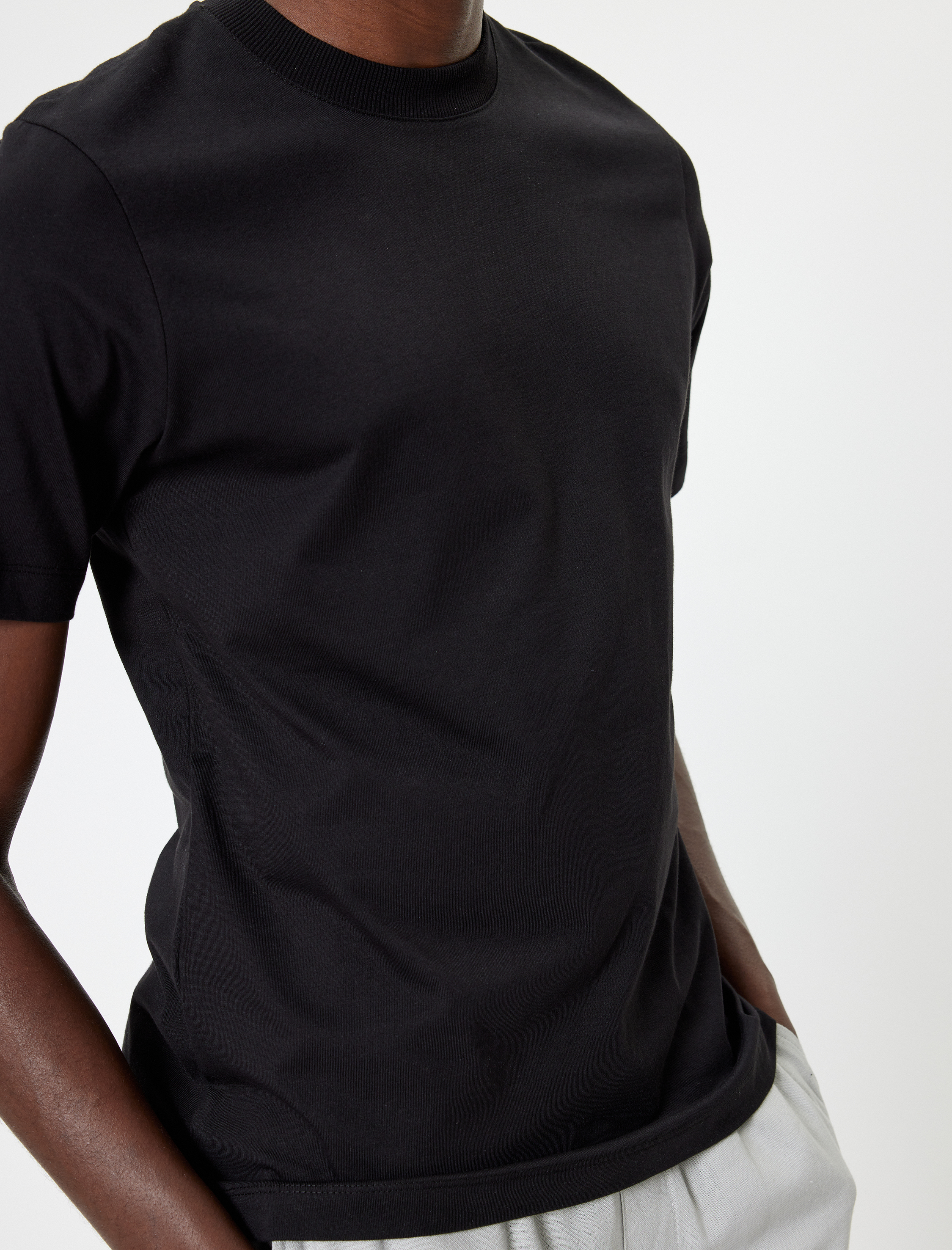   Kısa Kollu Pamuklu Bisiklet Yaka Basic Tişört