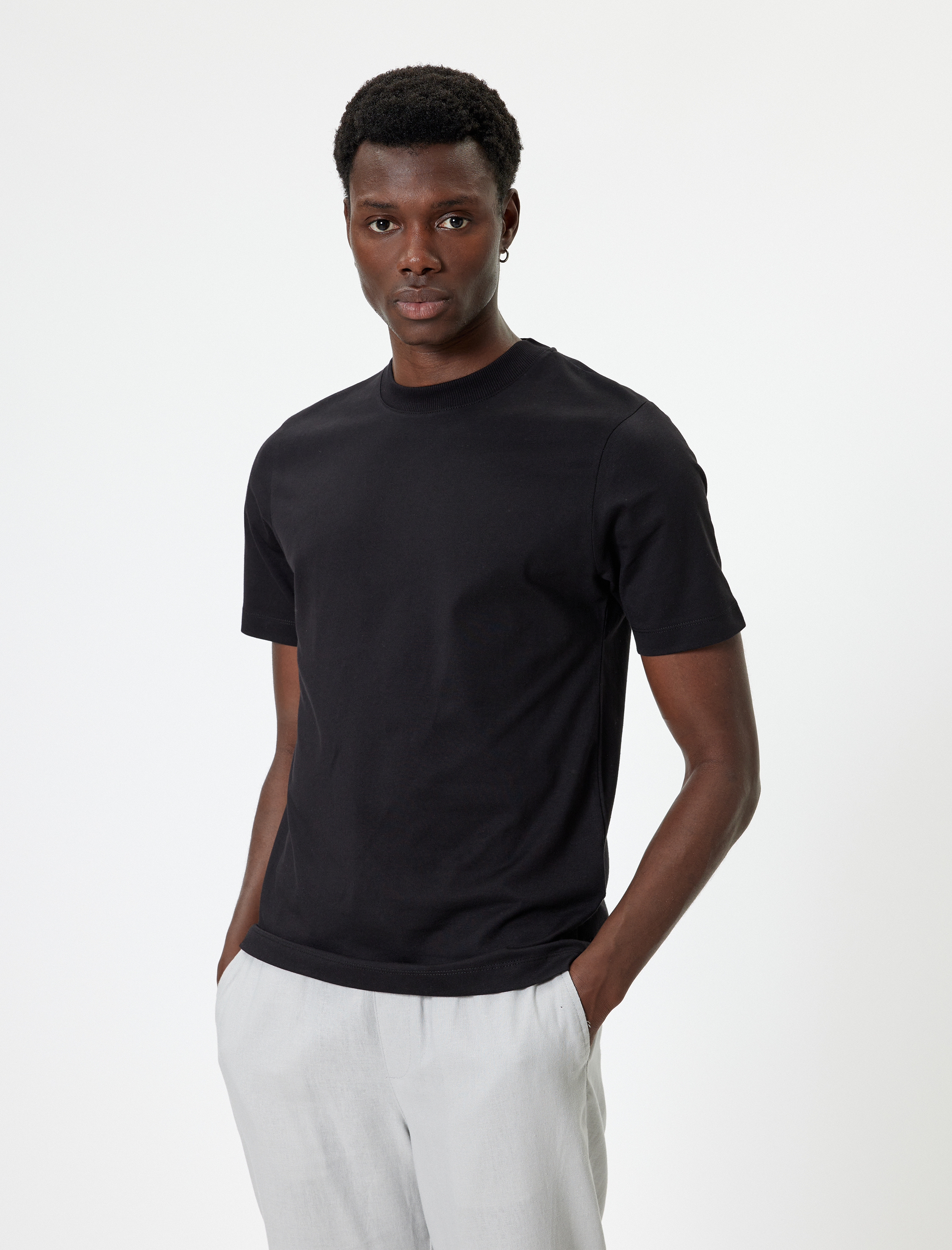   Kısa Kollu Pamuklu Bisiklet Yaka Basic Tişört