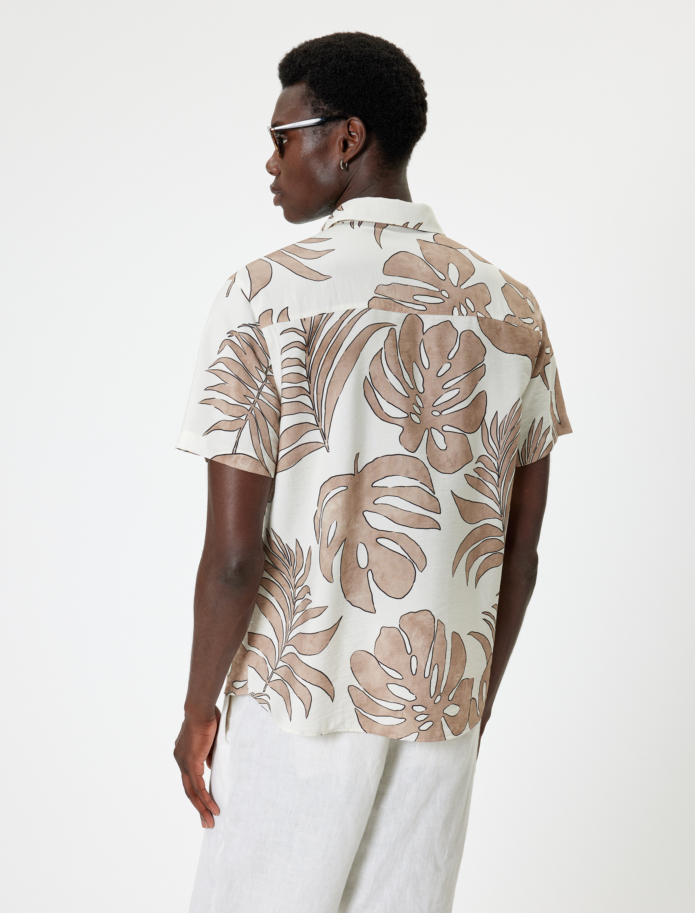   Hawaii Gömlek Kısa Kollu Yaprak Desenli  Regular Fit