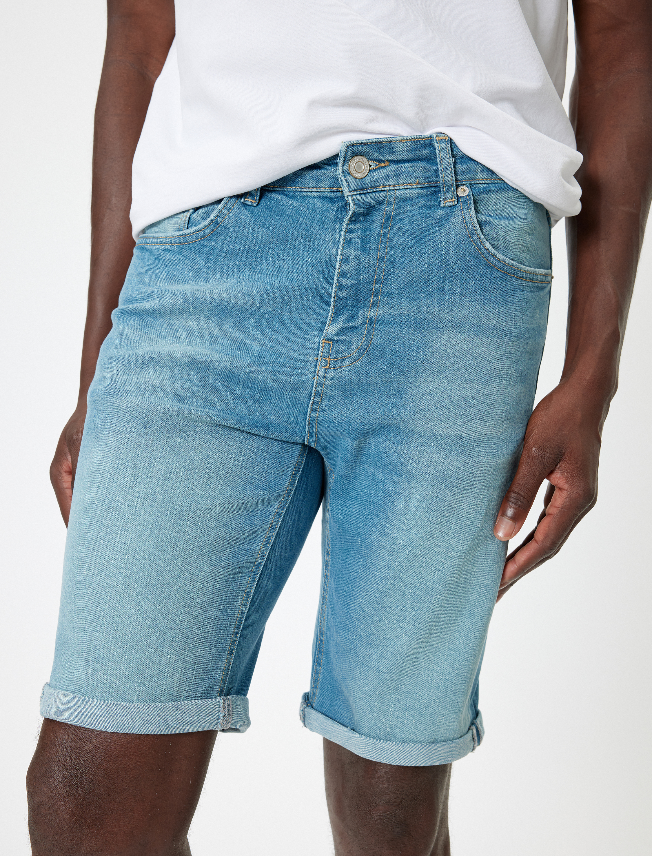 Slim Fit Kot Şort Bermuda Katlamalı Paça Cep Detaylı Pamuklu