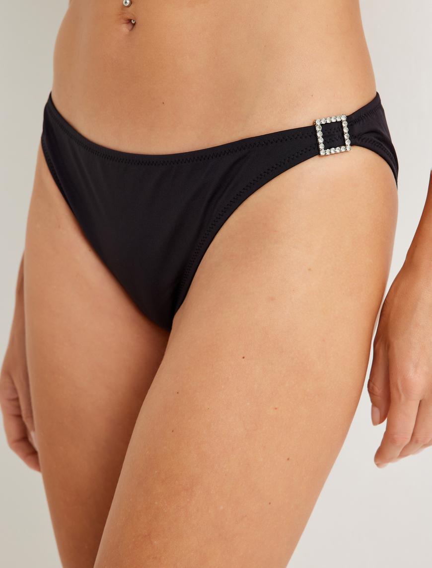   Slip Bikini Altı Taşlı Toka Detaylı Standart Bel Mat Kumaş