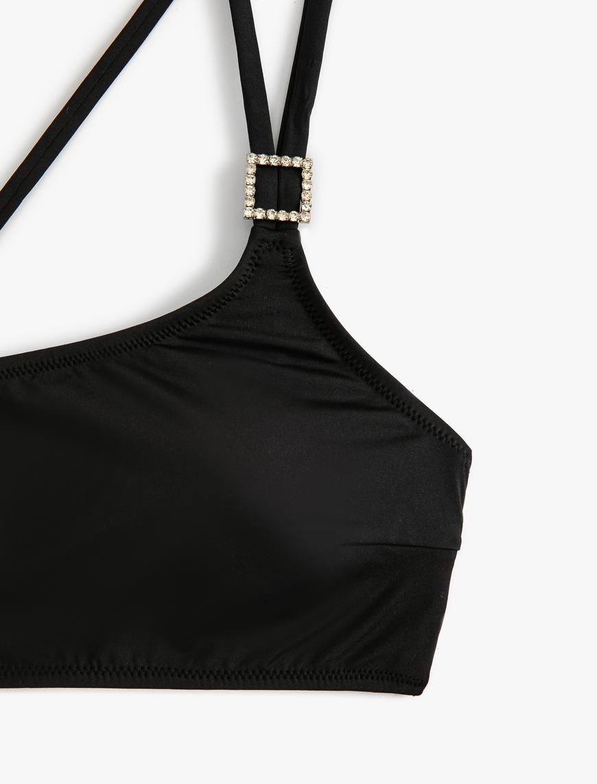   Tek Omuz Bikini Üstü Taşlı Metal Toka Detaylı Mat Kumaş Dokulu
